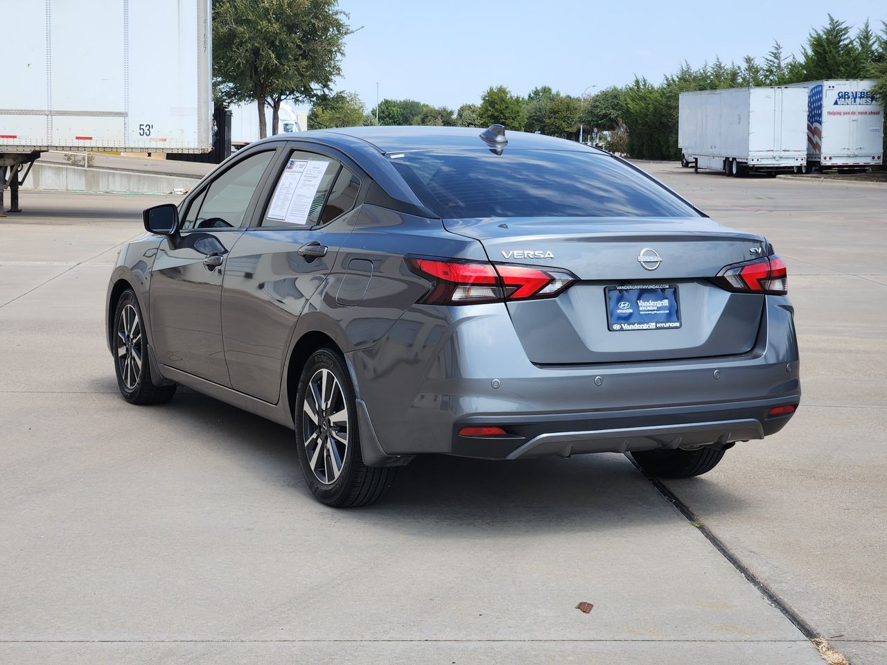 Used 2024 Gun Metallic Nissan 1.6 SV image 3