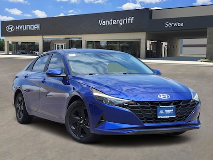 2023 Hyundai Elantra SEL Sedan