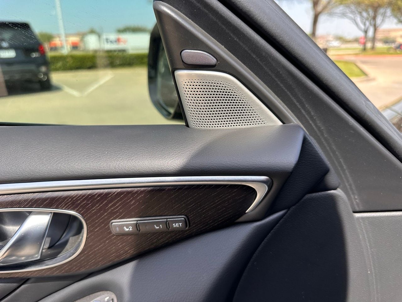 Used 2023 Black Obsidian INFINITI Sensory image 25