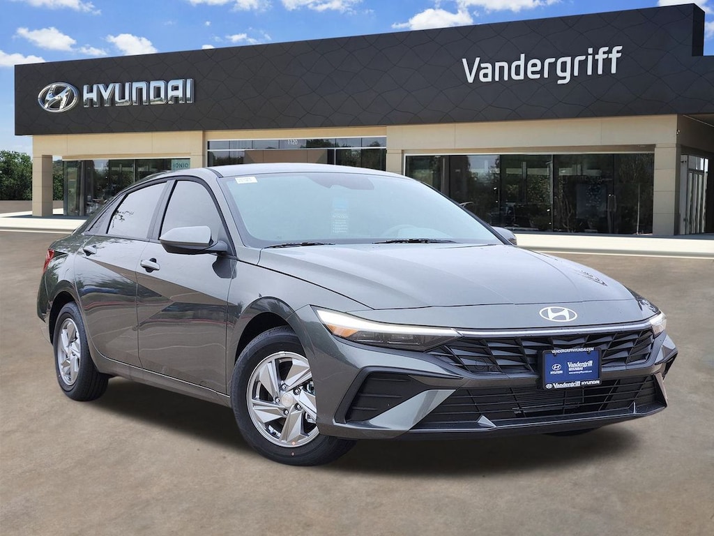 New 2026 Hyundai Elantra SE Sedan