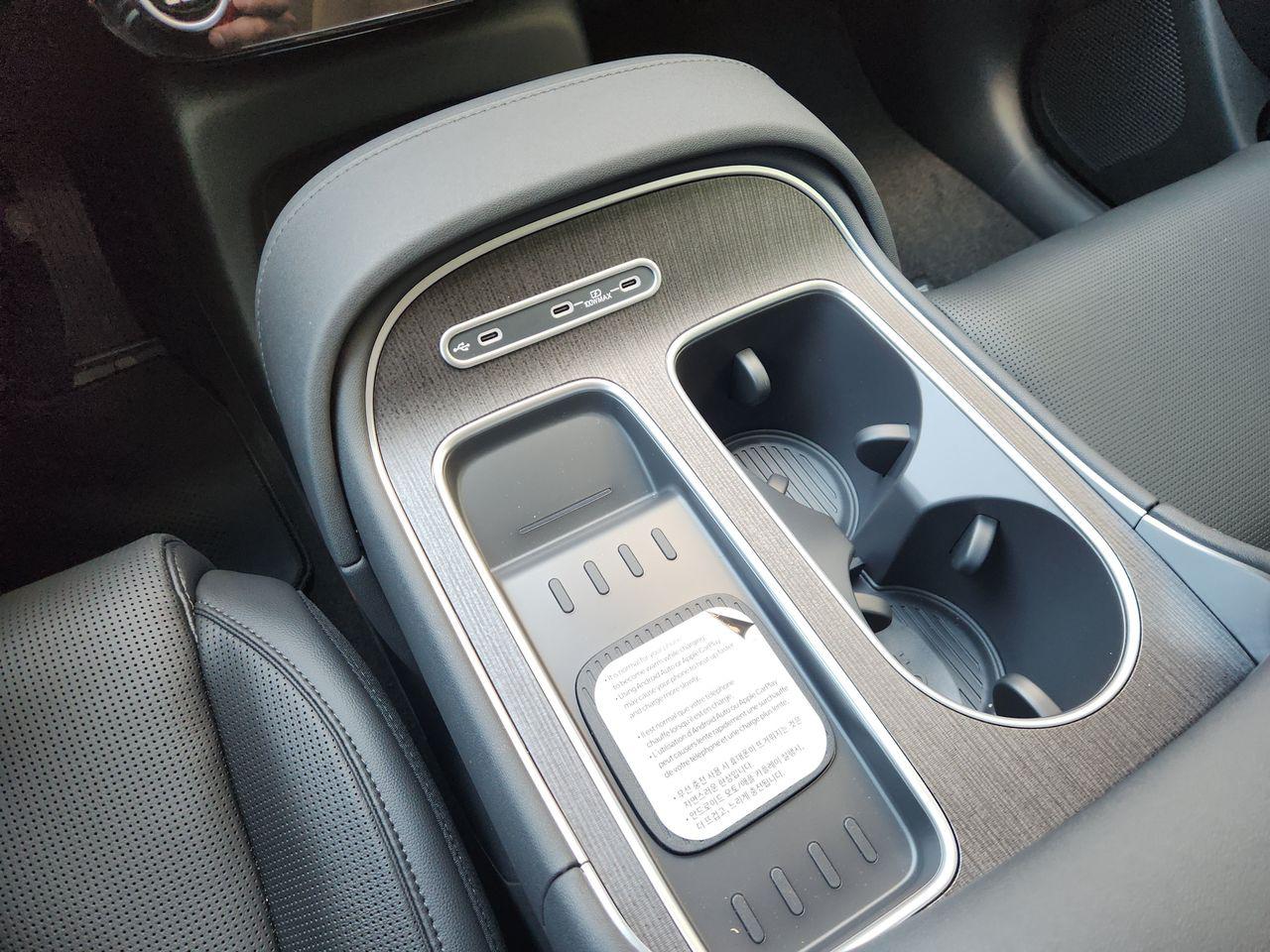 New 2027 Creamy White Pearl Hyundai Limited 7P image 19