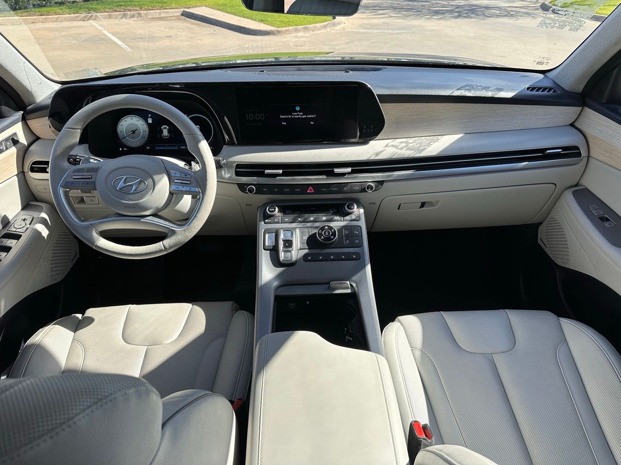 Used 2025 Graphite Hyundai Limited image 20