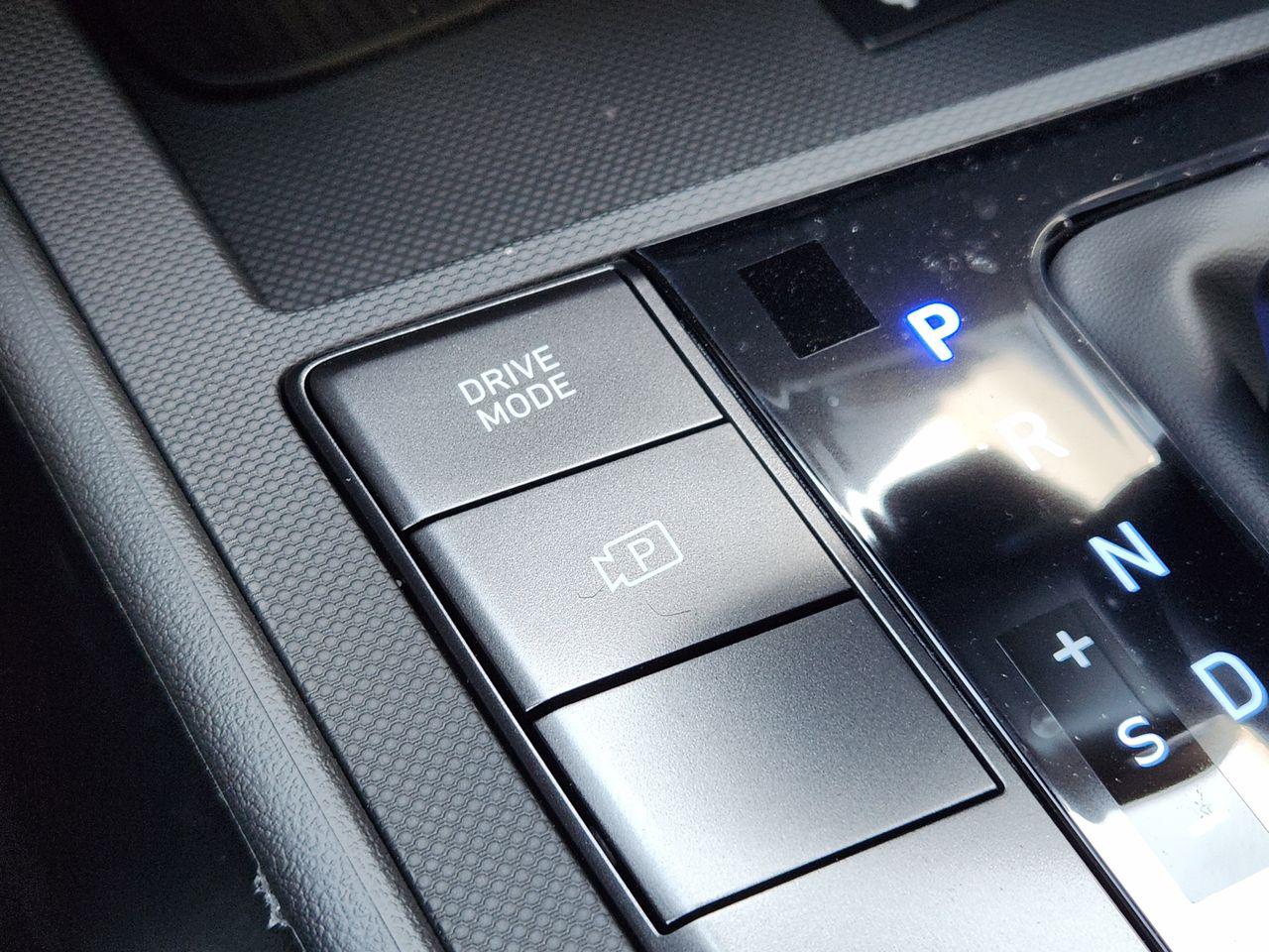 New 2026 Serenity White Hyundai SEL Sport image 19