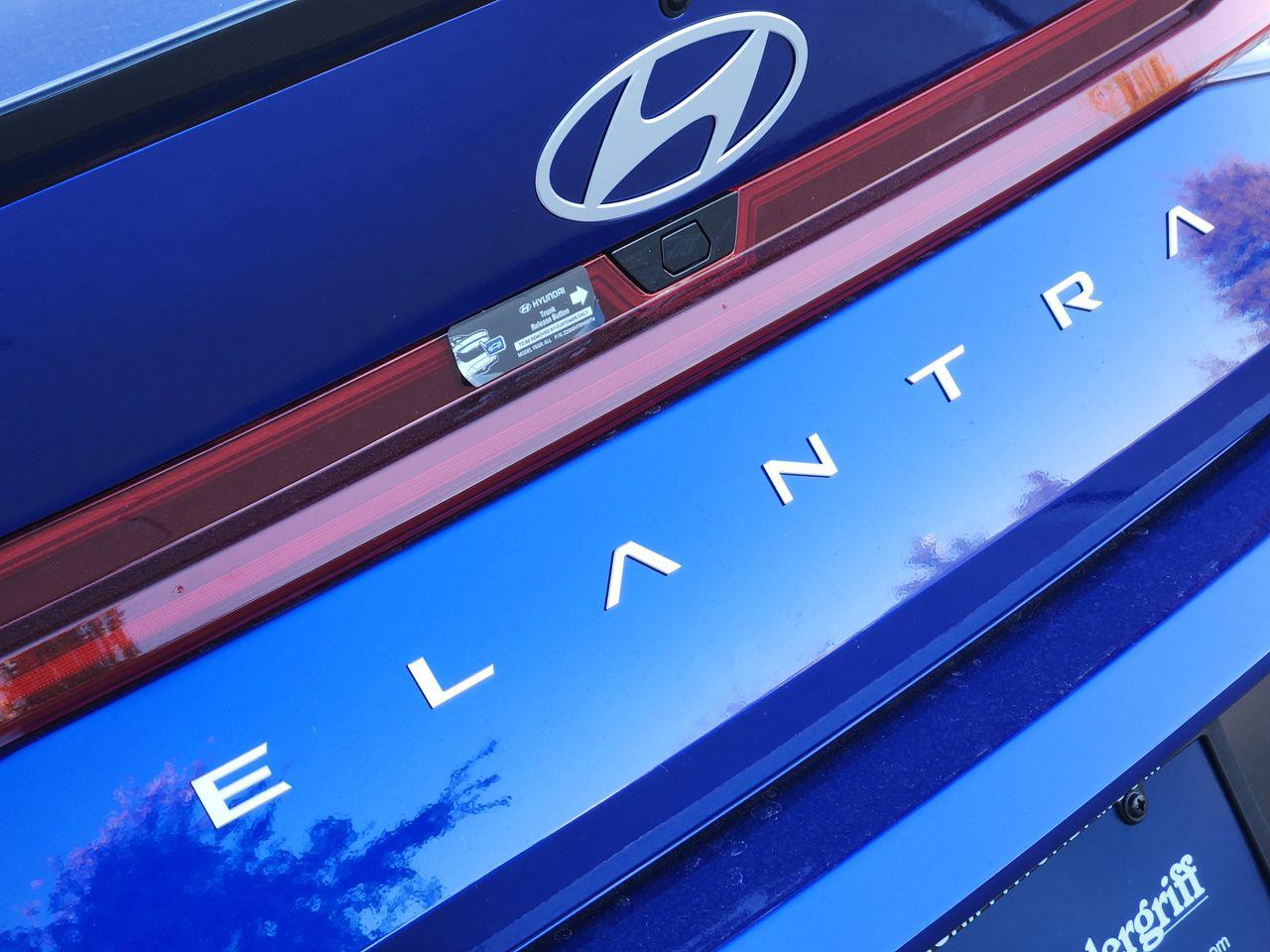 New 2026 YP5 Blue Hyundai SEL Sport Premium image 8