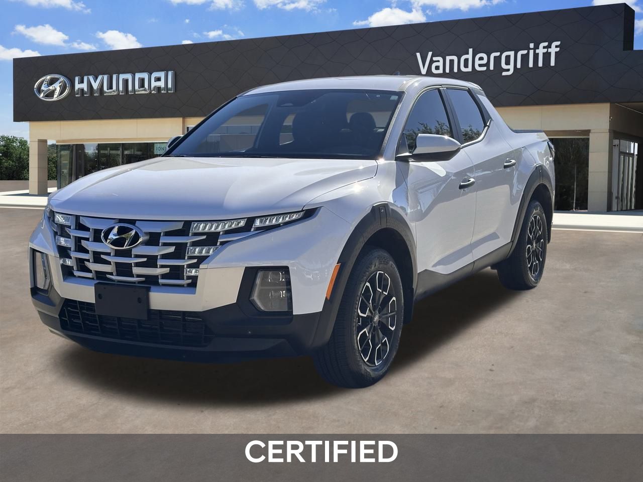 2024 Hyundai Santa Cruz SE photo 2