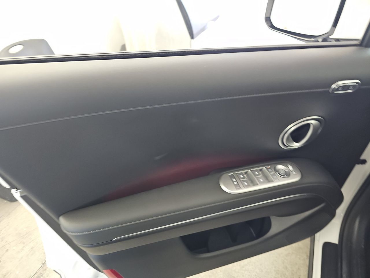 Certified Used 2026 Creamy White Pearl Hyundai Limited image 7