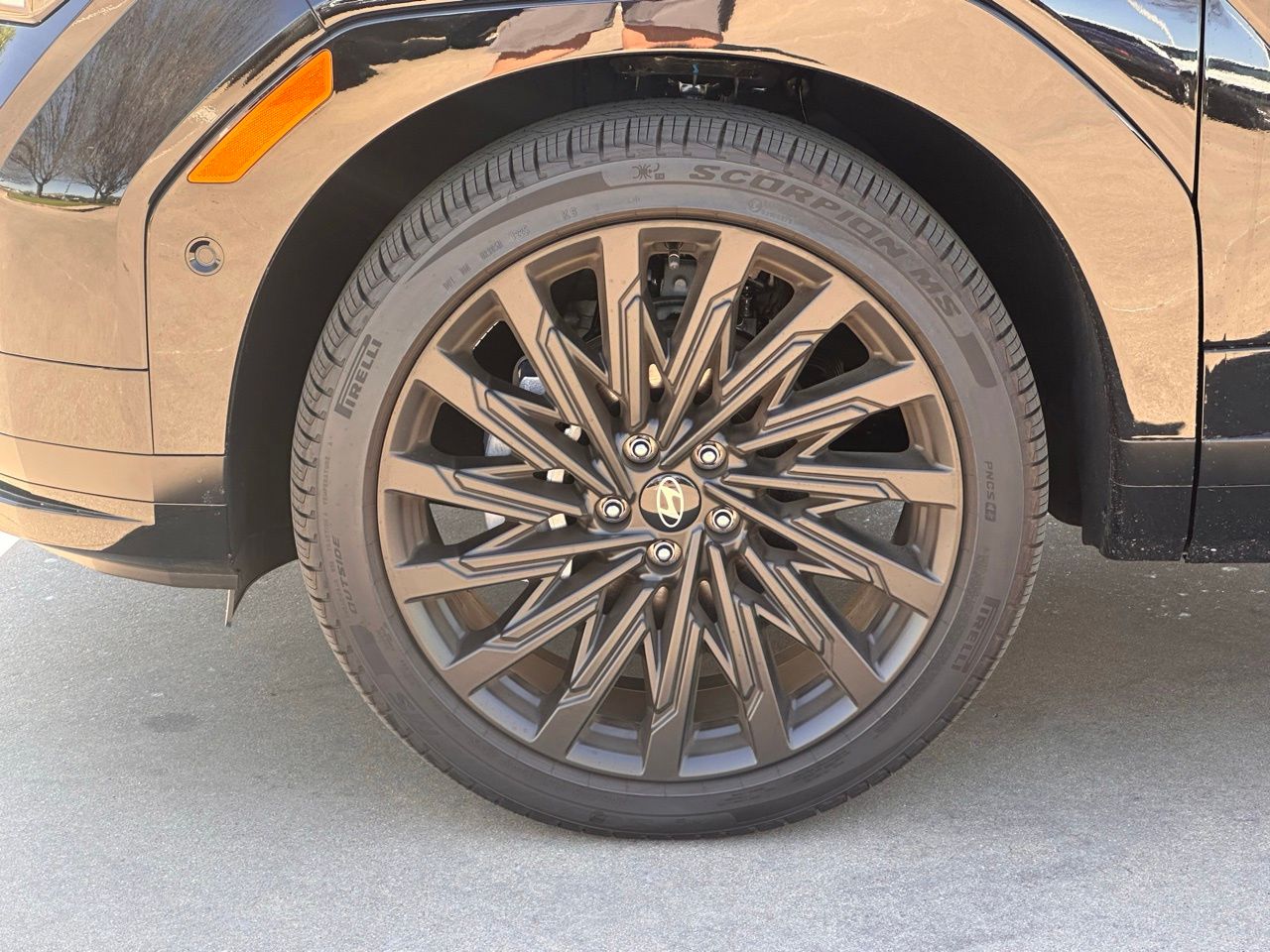 Used 2026 Phantom Black Hyundai Calligraphy image 11