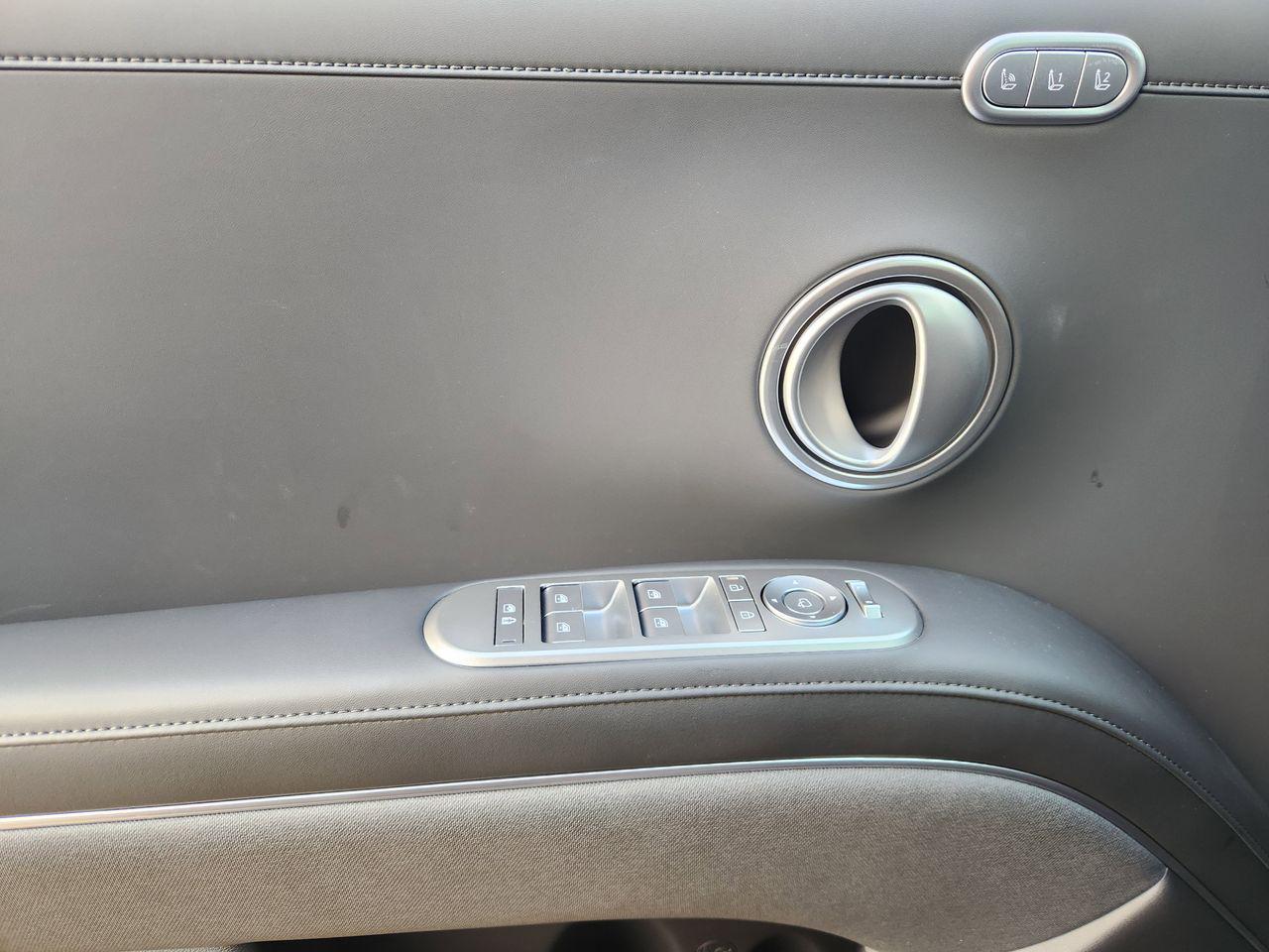 New 2026 Abyss Black Pearl Hyundai Calligraphy FWD image 21