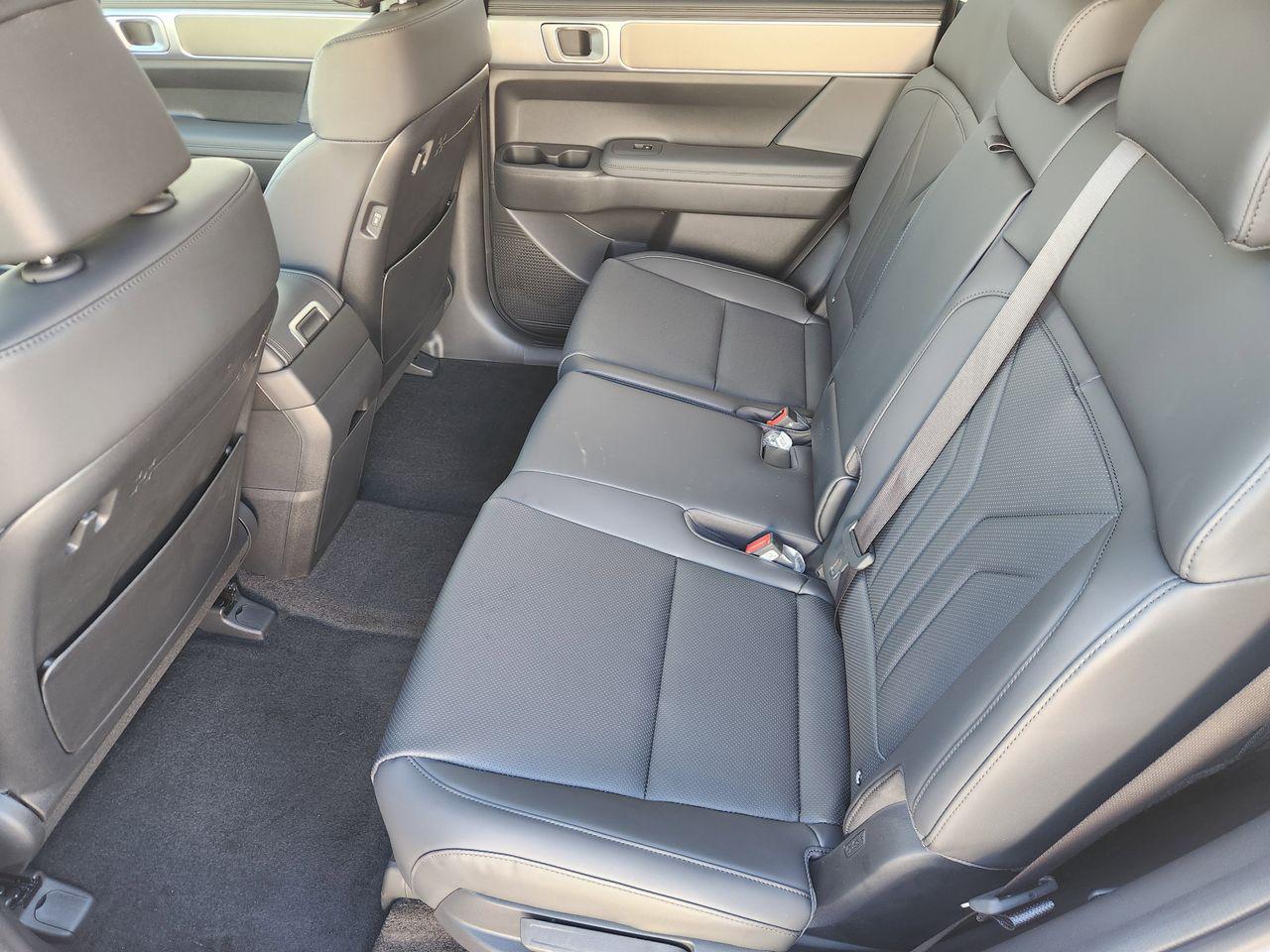 New 2026 W6H White Hyundai SEL image 31