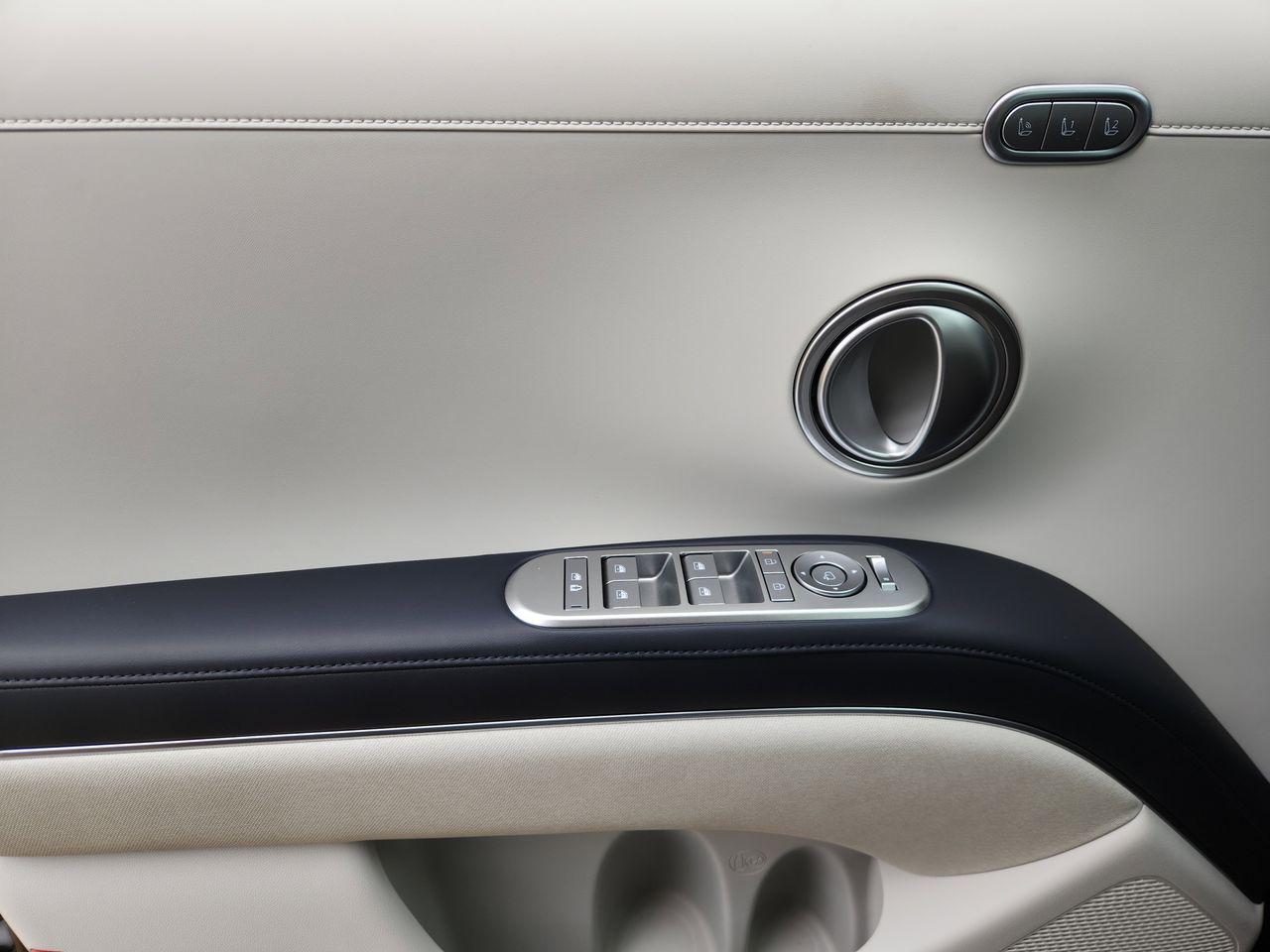 New 2026 Abyss Black Pearl Hyundai Calligraphy image 23