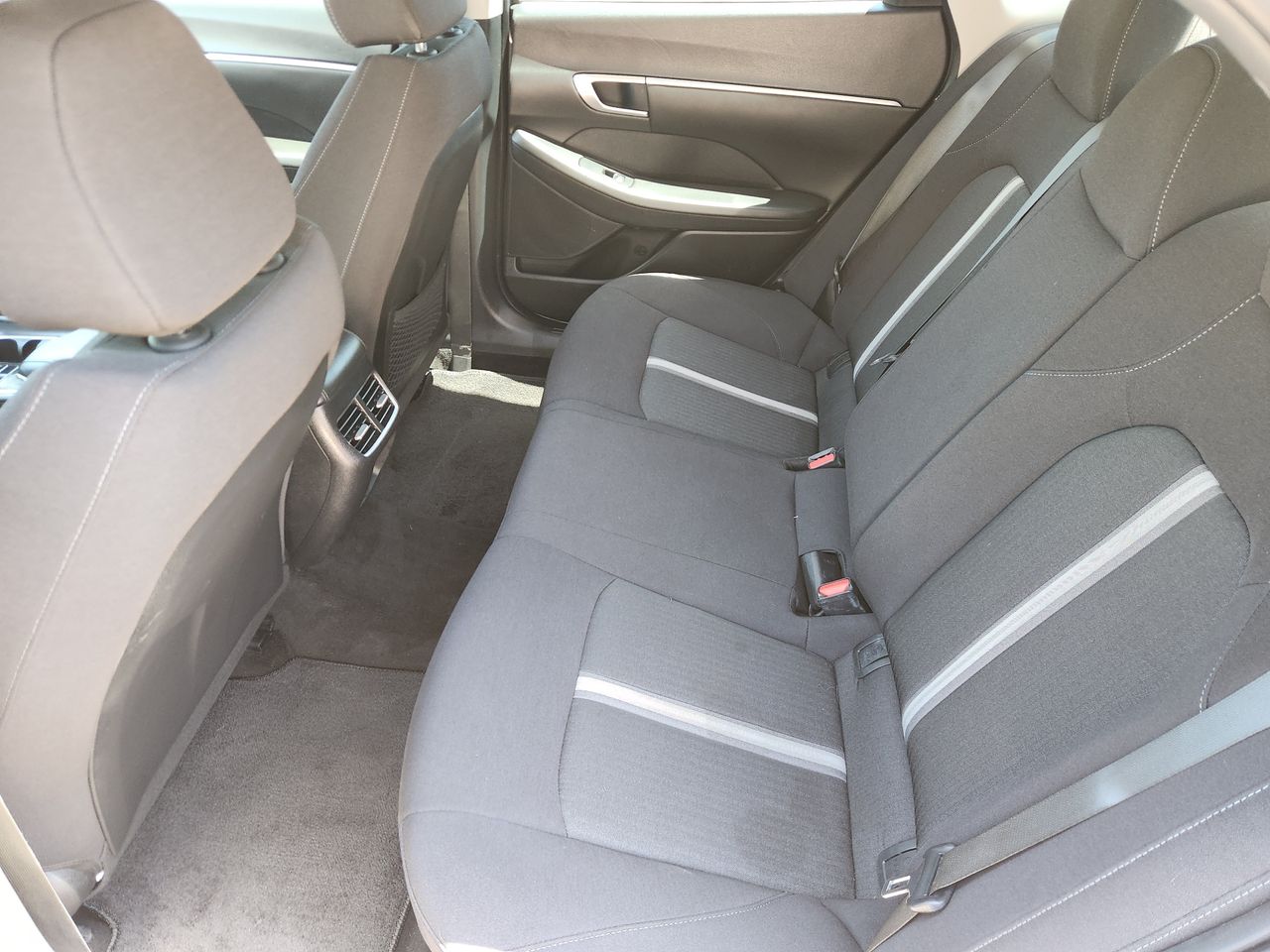 Used 2023 Portofino Gray Hyundai SEL image 29