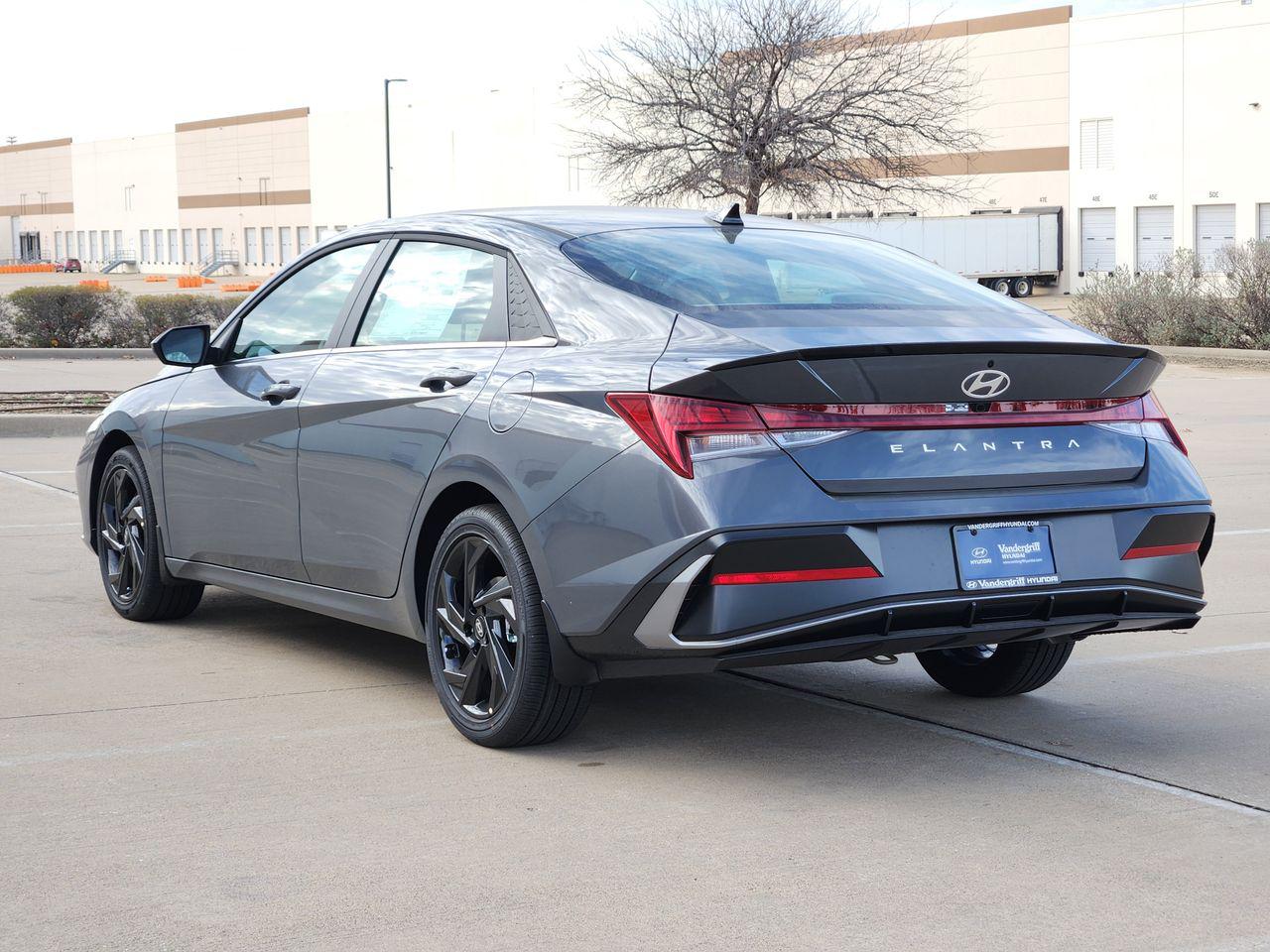 New 2026 Ecotronic Gray Hyundai SEL Sport Premium image 3