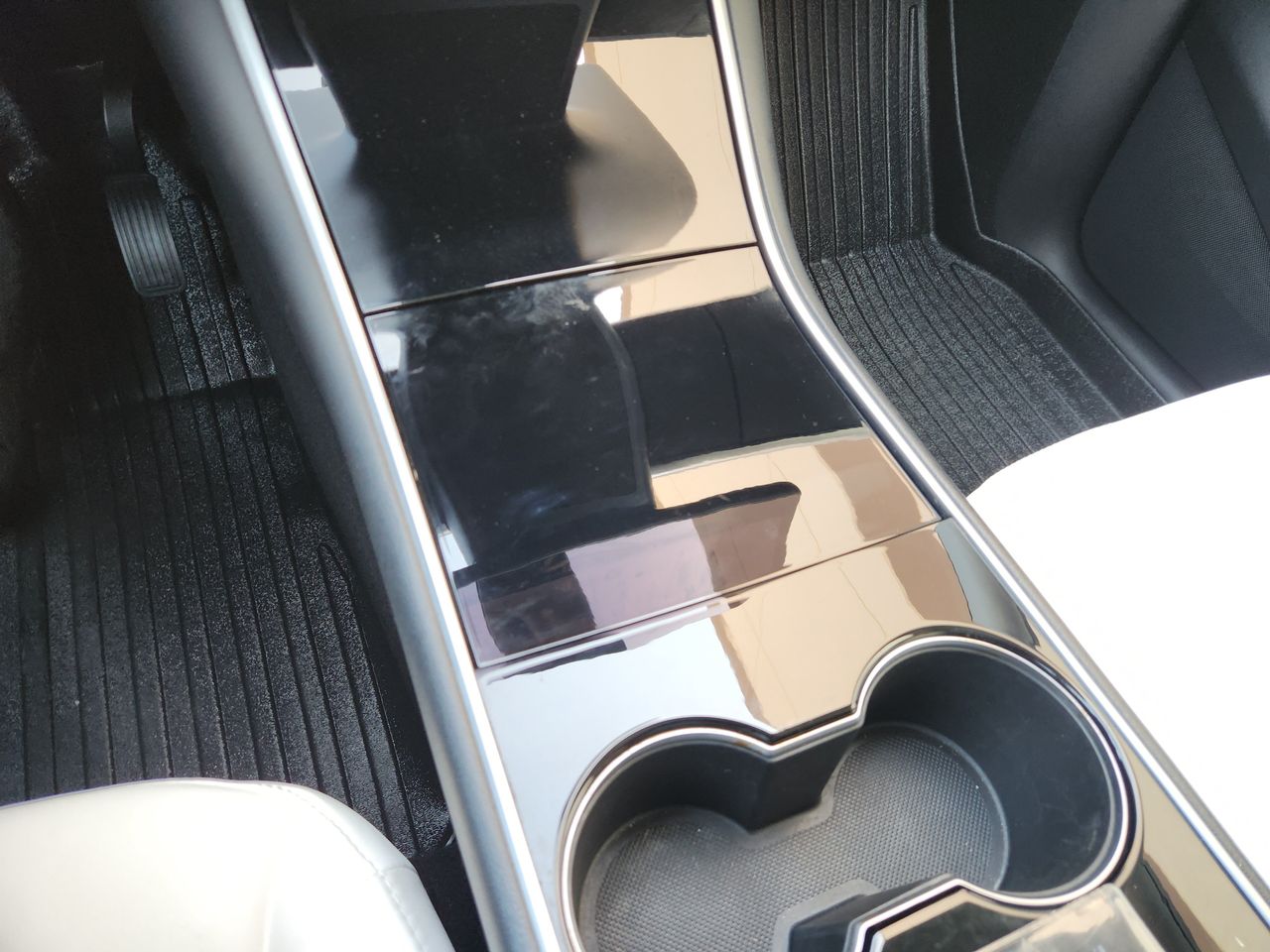Used 2020 Midnight Silver Tesla Long Range image 18