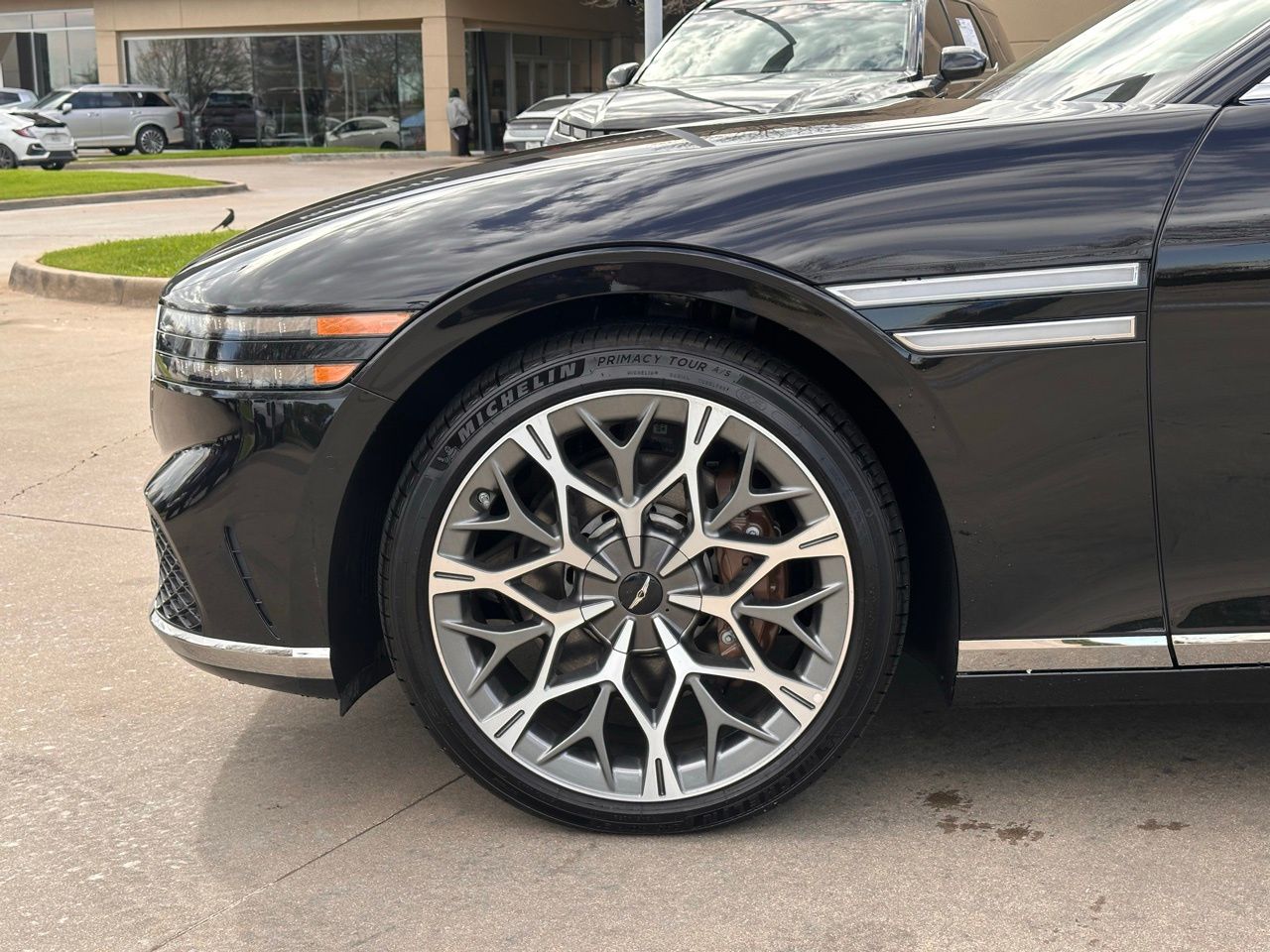 Used 2025 Vik Black Genesis 3.5T e-SC image 10