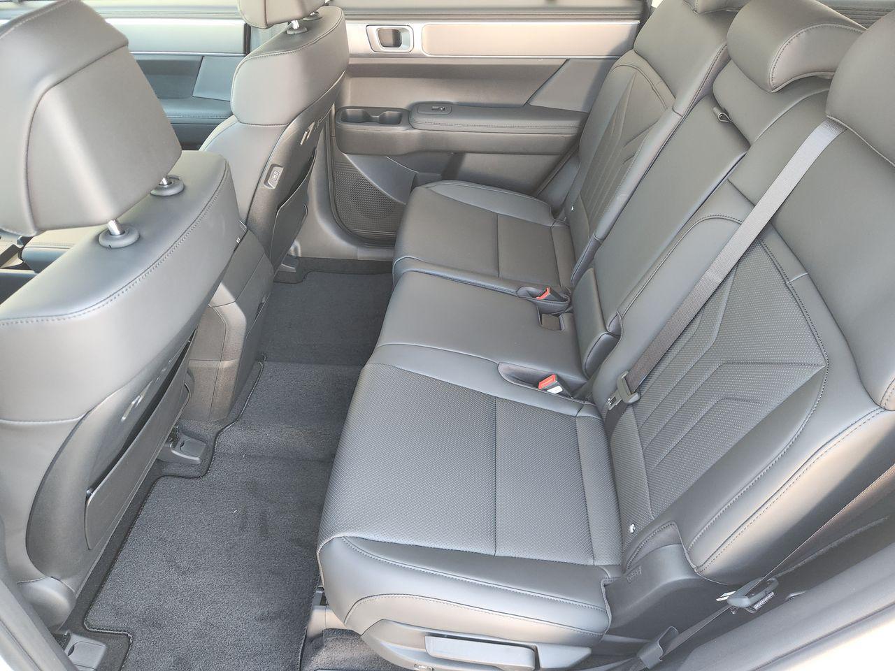 New 2027 Serenity White Hyundai SEL FWD image 28