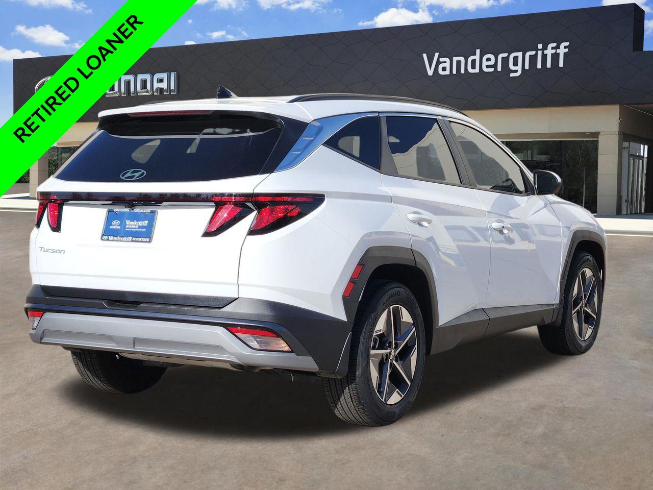 New 2026 Serenity White Pearl Hyundai SEL FWD image 4