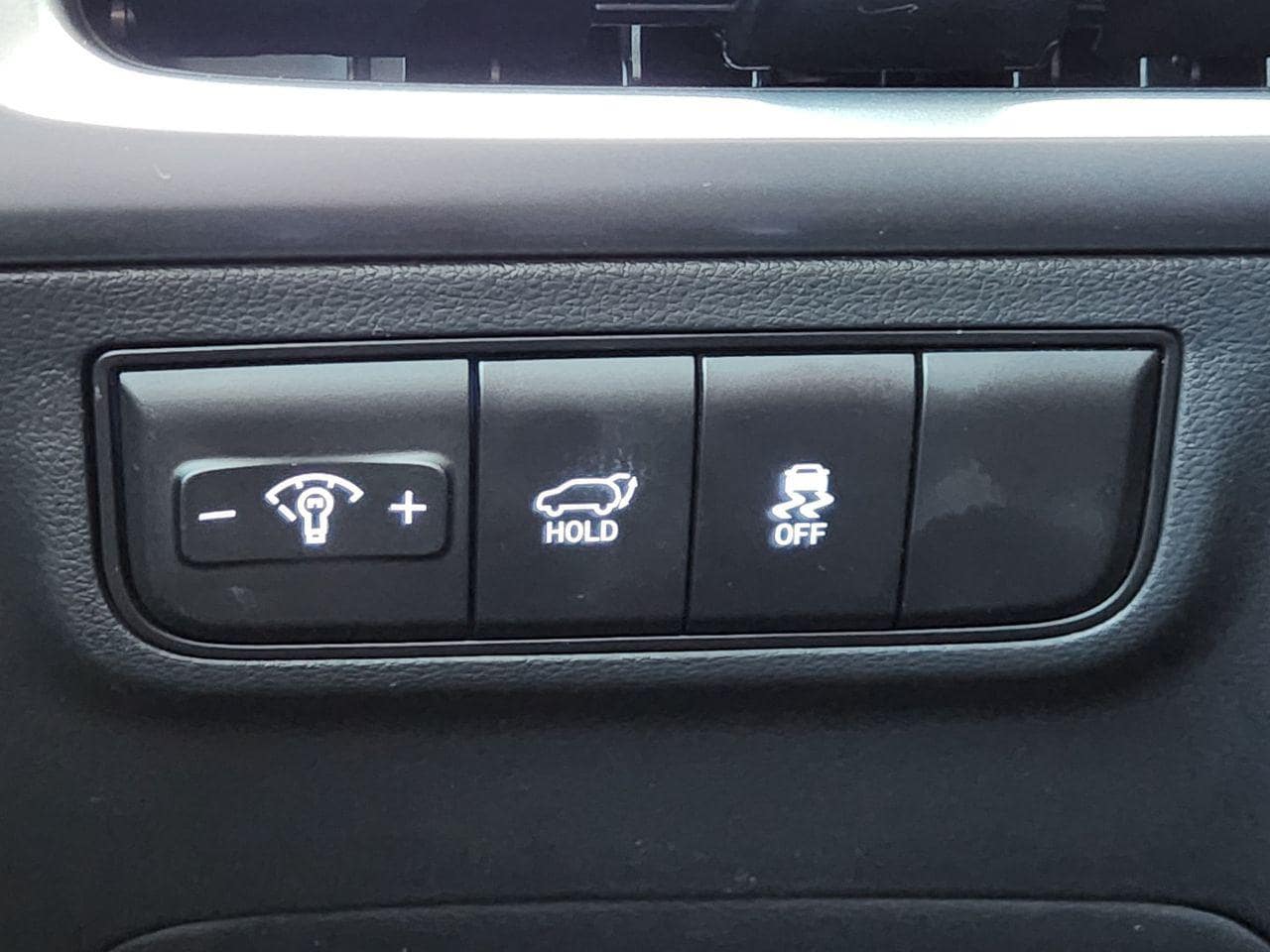 New 2026 Serenity White Pearl Hyundai SEL Plus FWD image 20