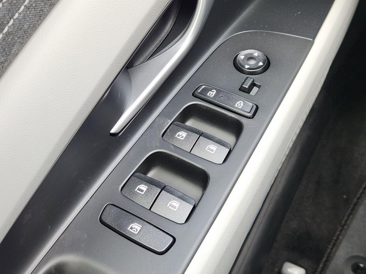 New 2026 W6H White Hyundai Limited image 22