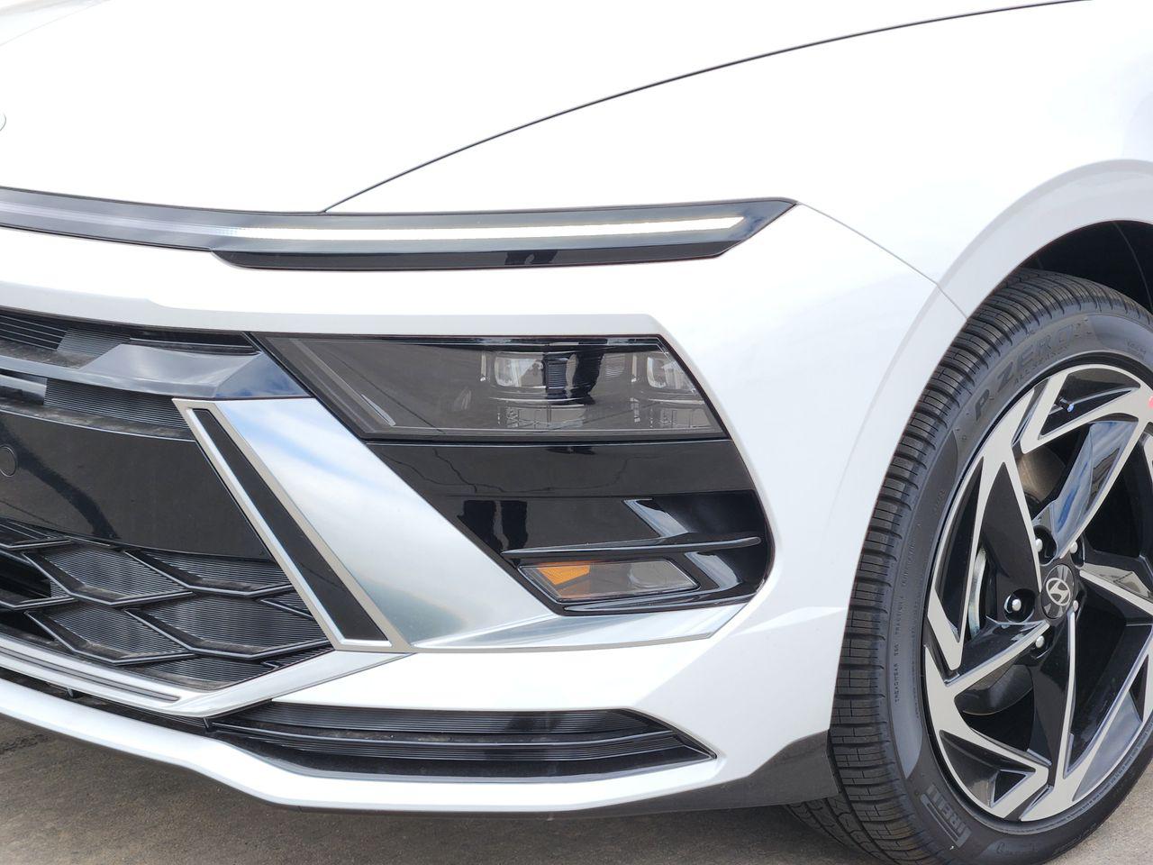 New 2026 Serenity White Hyundai SEL Sport image 6