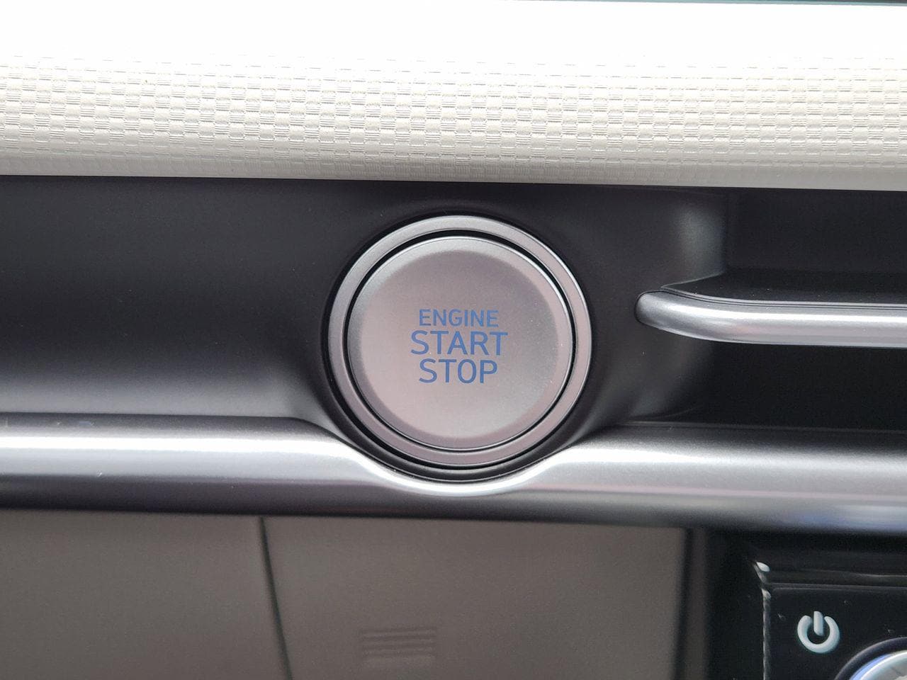 New 2026 Creamy White Pearl Hyundai SEL image 17