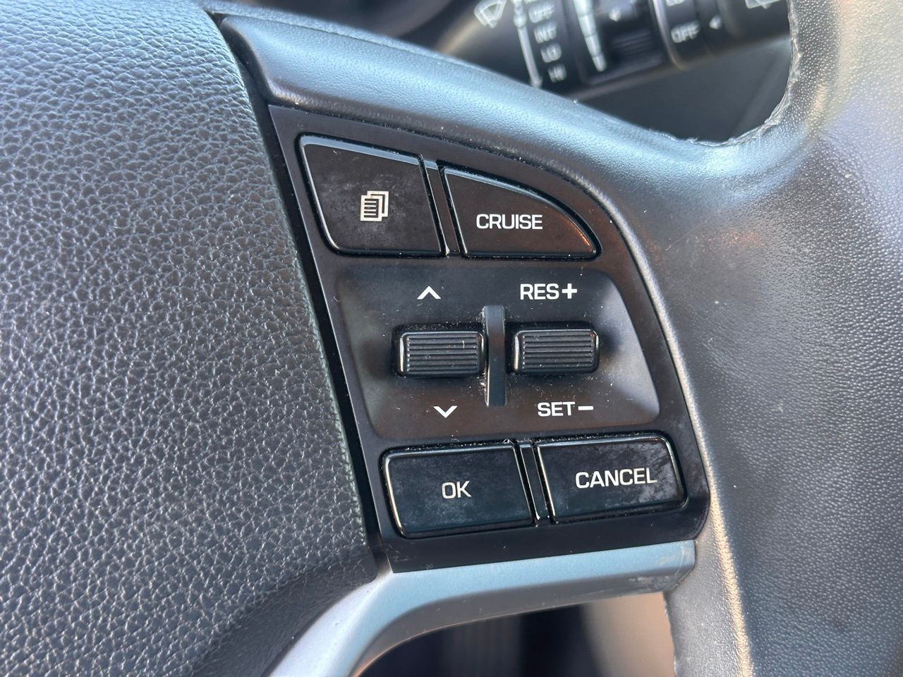 Used 2017 White Hyundai Sport image 29