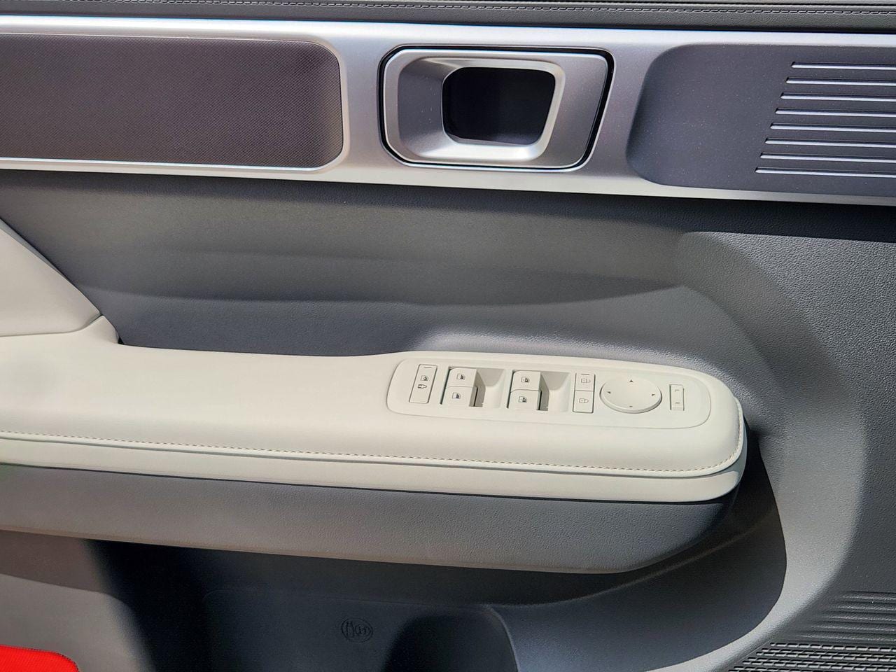 New 2026 Hampton Gray Hyundai SEL FWD image 21