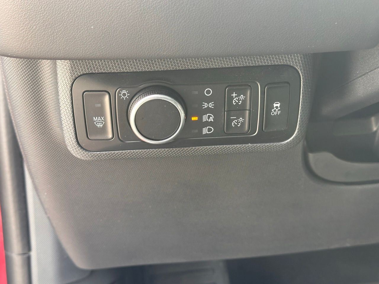 Used 2023 Rapid Red Tinted Ford Premium image 26