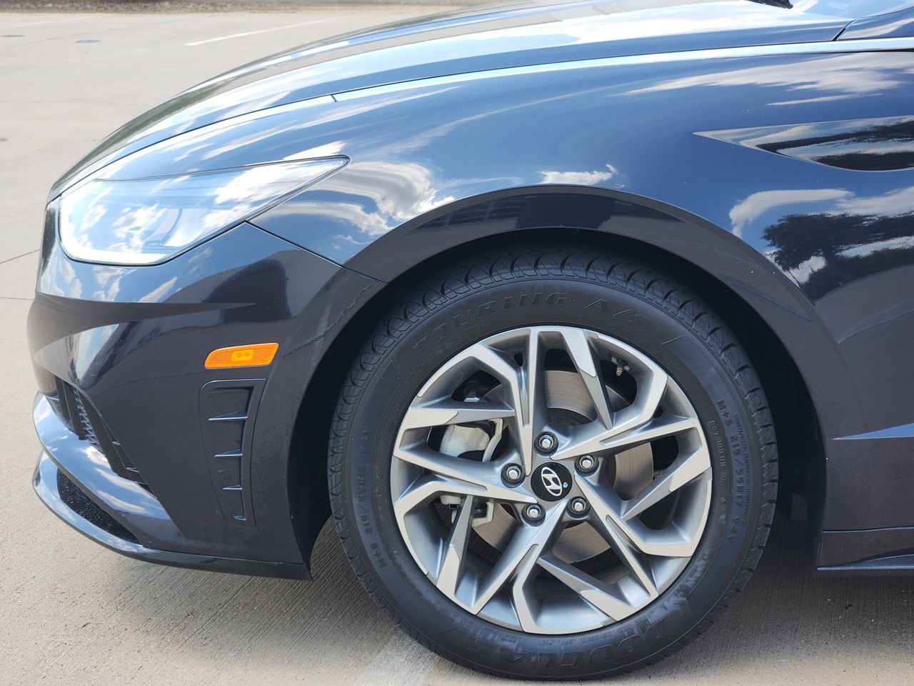 Used 2023 Carbon Blue Hyundai SEL image 5
