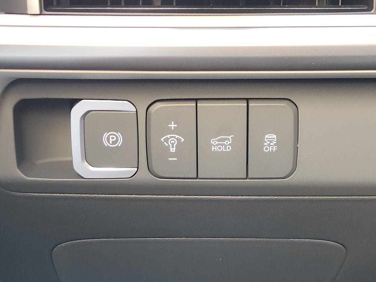 New 2026 S3B Black Hyundai SEL FWD image 19