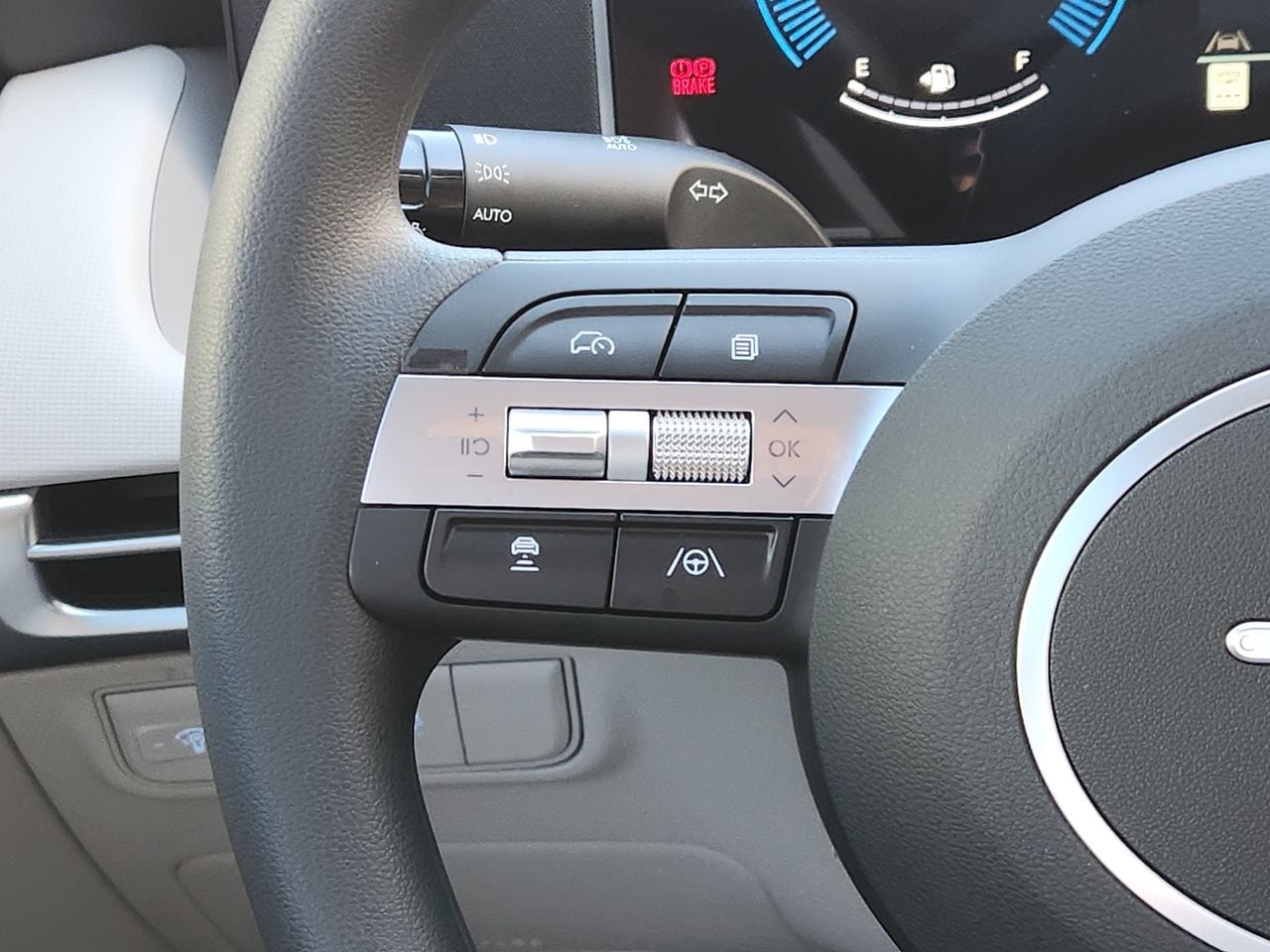 New 2026 NT2 Gray Hyundai SEL FWD image 26