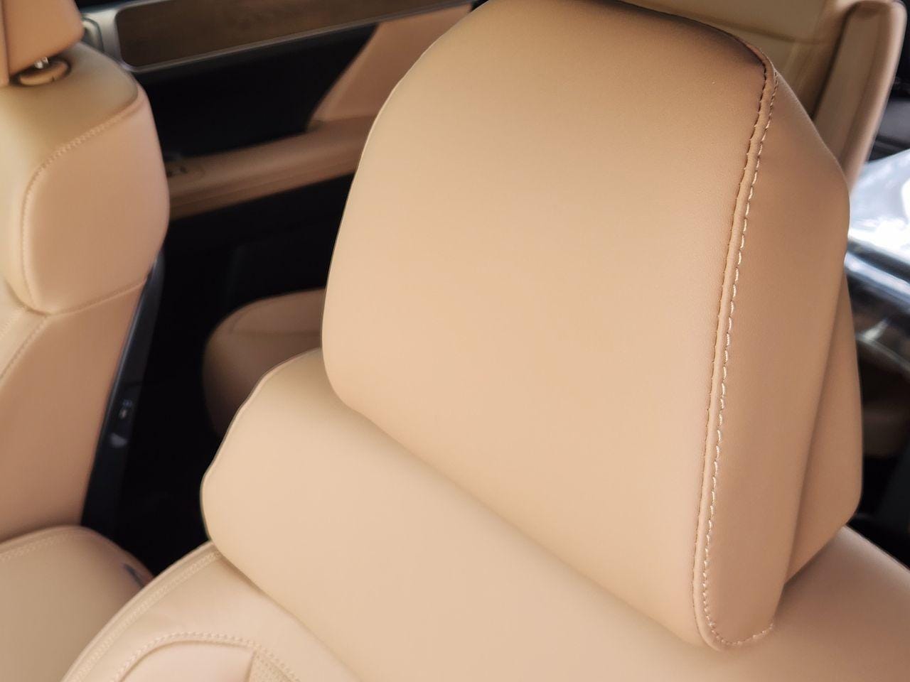 New 2026 Serenity White Hyundai Calligraphy FWD image 11