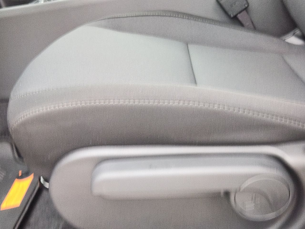 New 2026 SAW White Hyundai SE FWD image 23