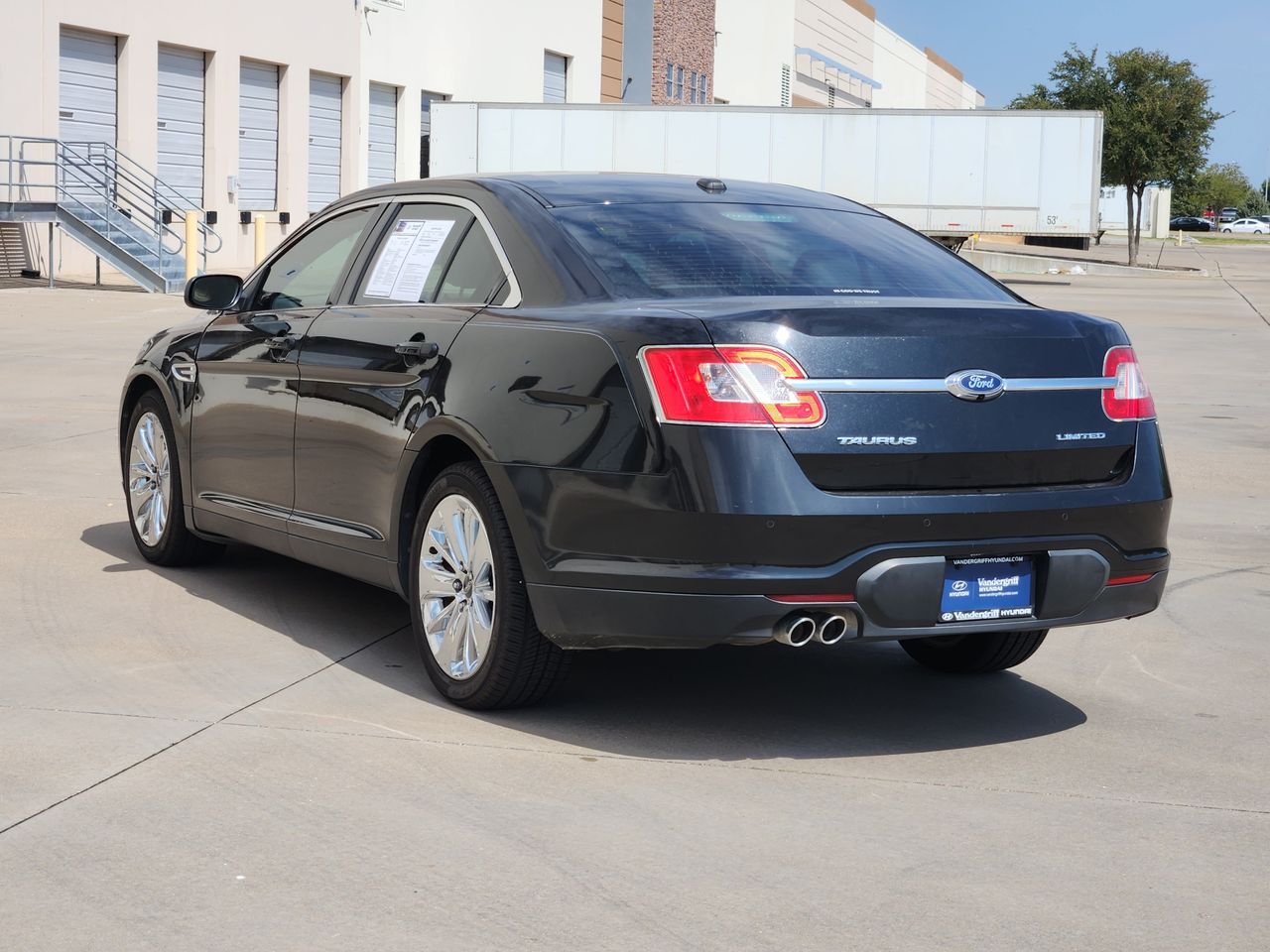 Used 2010 Tuxedo Black Ford Limited image 3