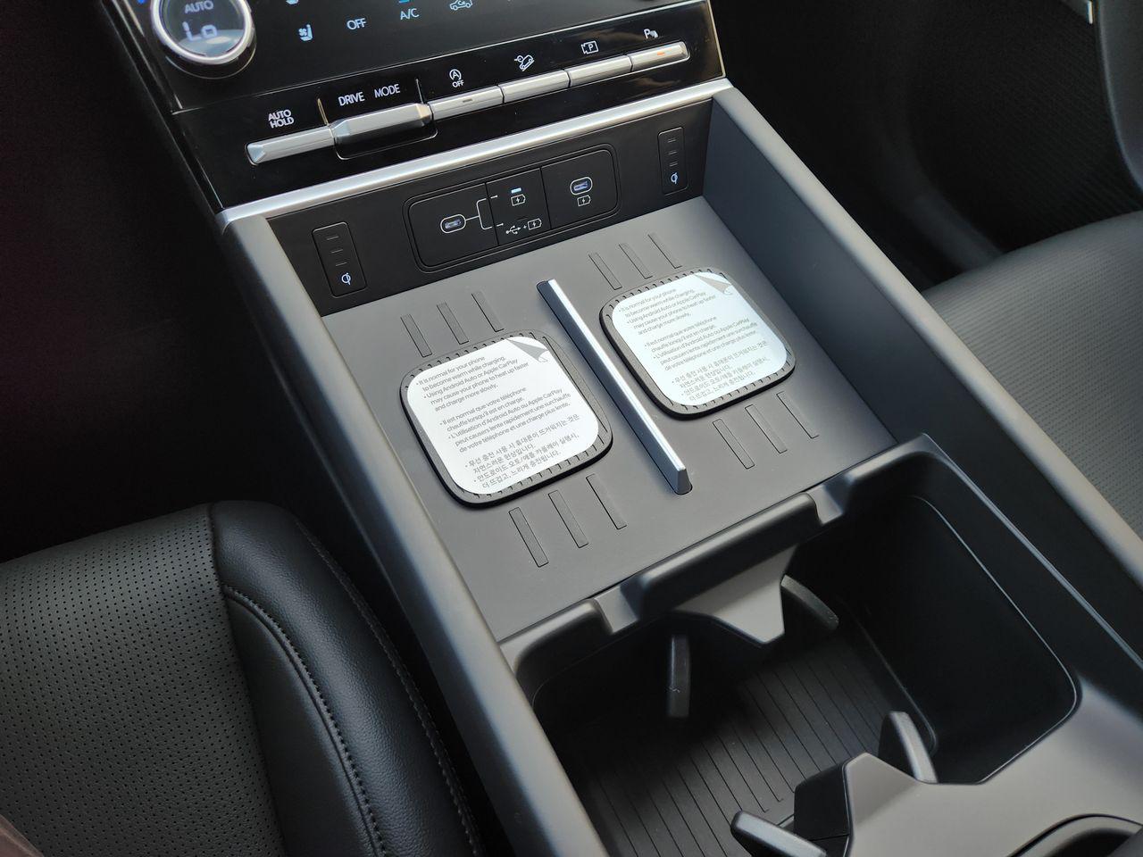New 2027 Ecotronic Gray Hyundai Limited FWD image 18
