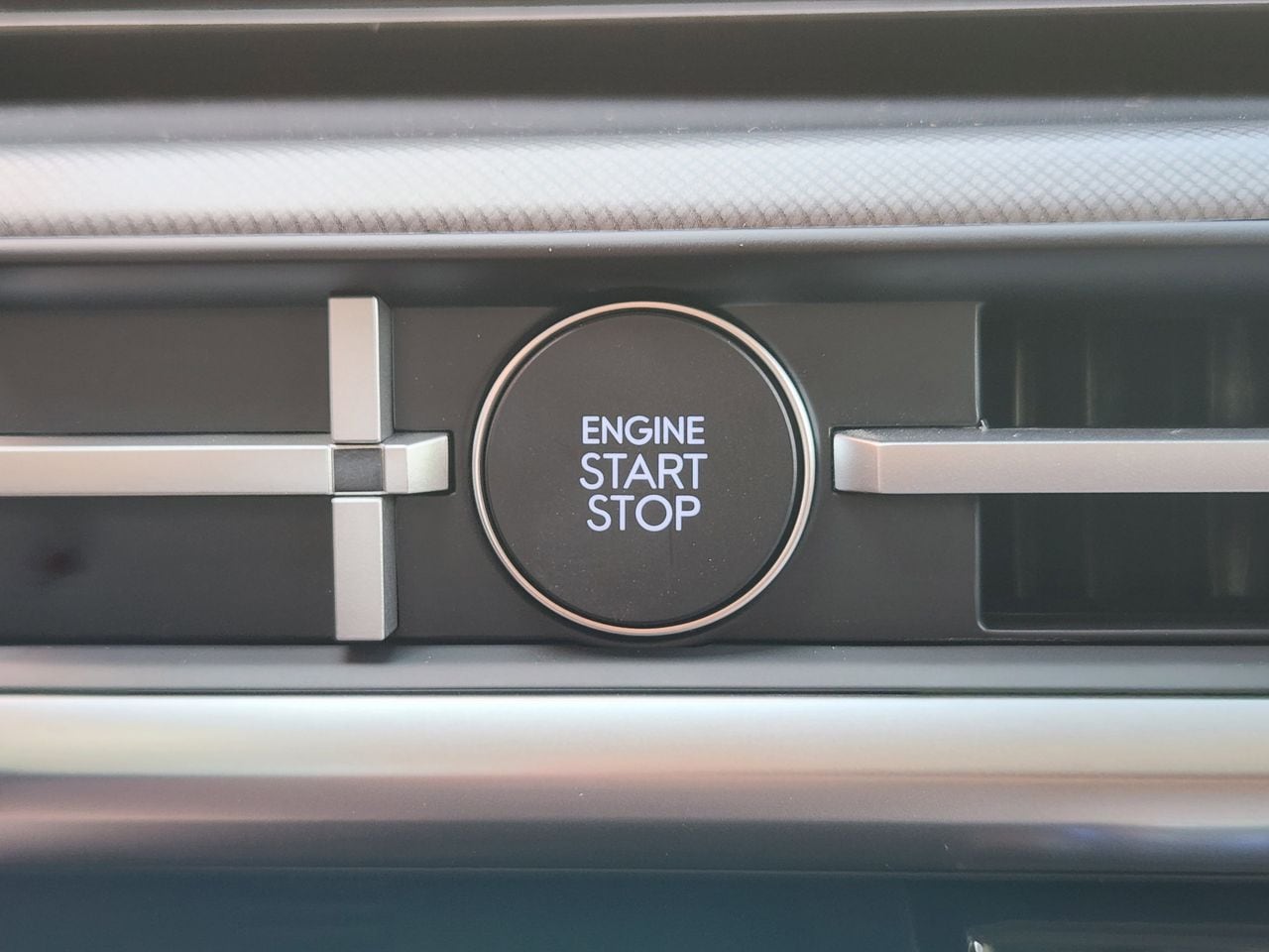 New 2026 W6H White Hyundai SE FWD image 19