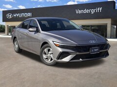 2025 Hyundai Elantra SE Sedan