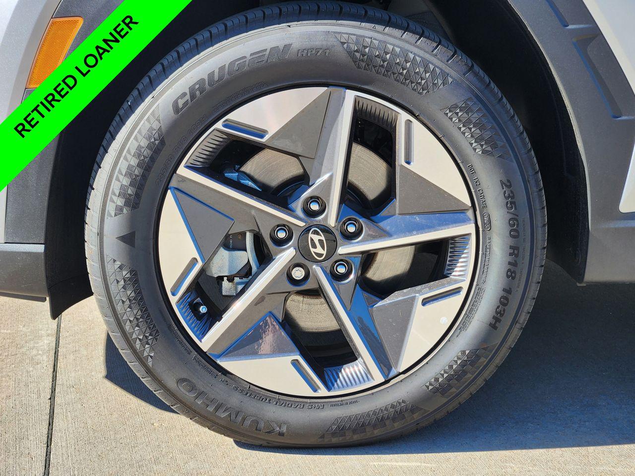 New 2025 Shimmering Silver Hyundai SEL FWD image 10