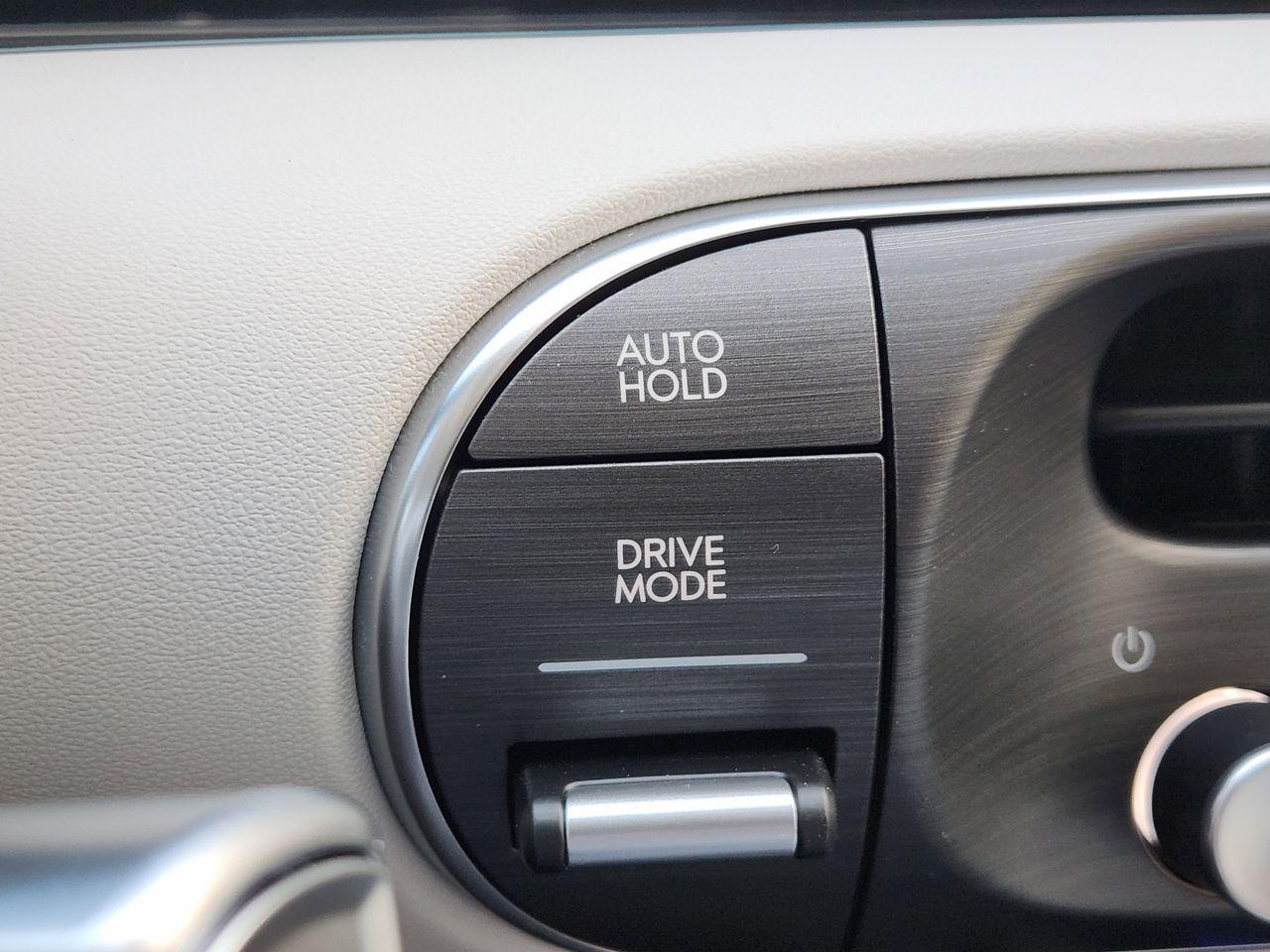 New 2026 A2B Black Hyundai SEL FWD image 16