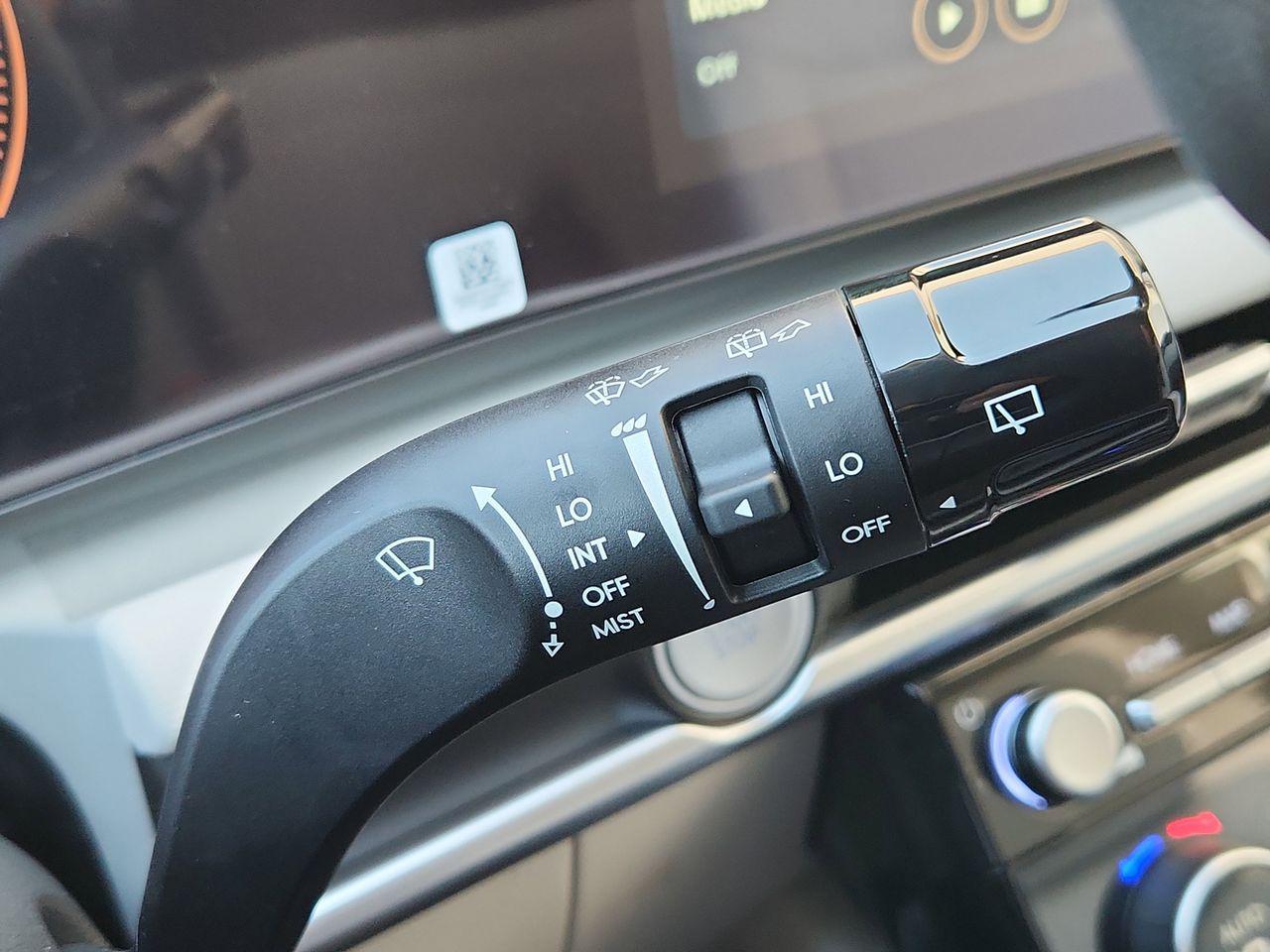 New 2026 W6H White Hyundai SEL FWD image 28