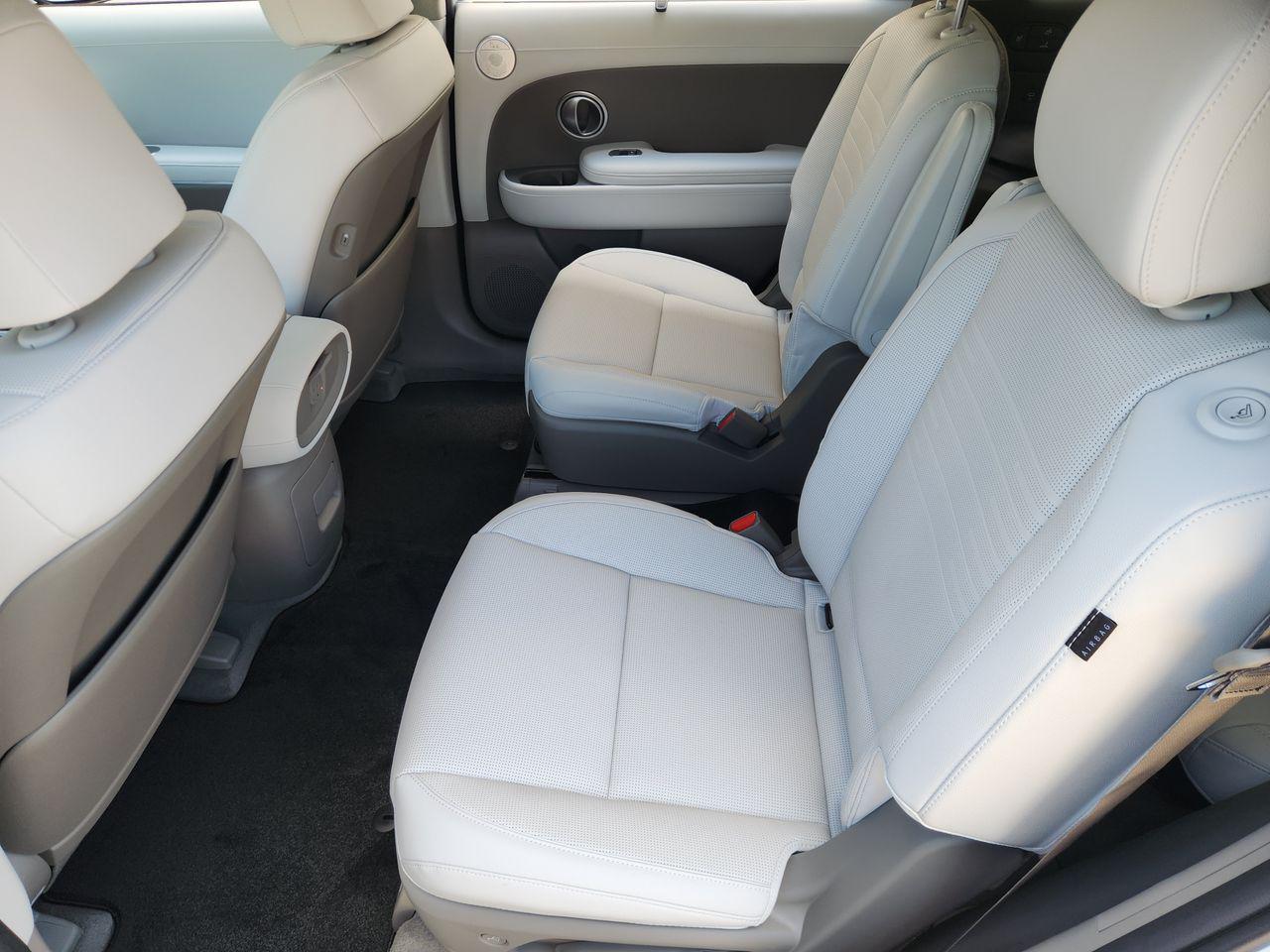New 2027 Creamy White Pearl Hyundai Limited FWD image 30