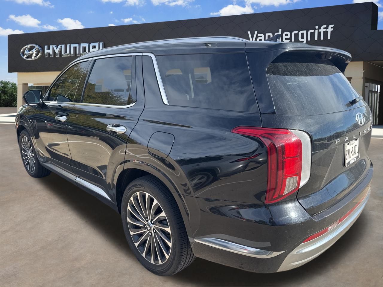 2023 Hyundai Palisade Calligraphy photo 2