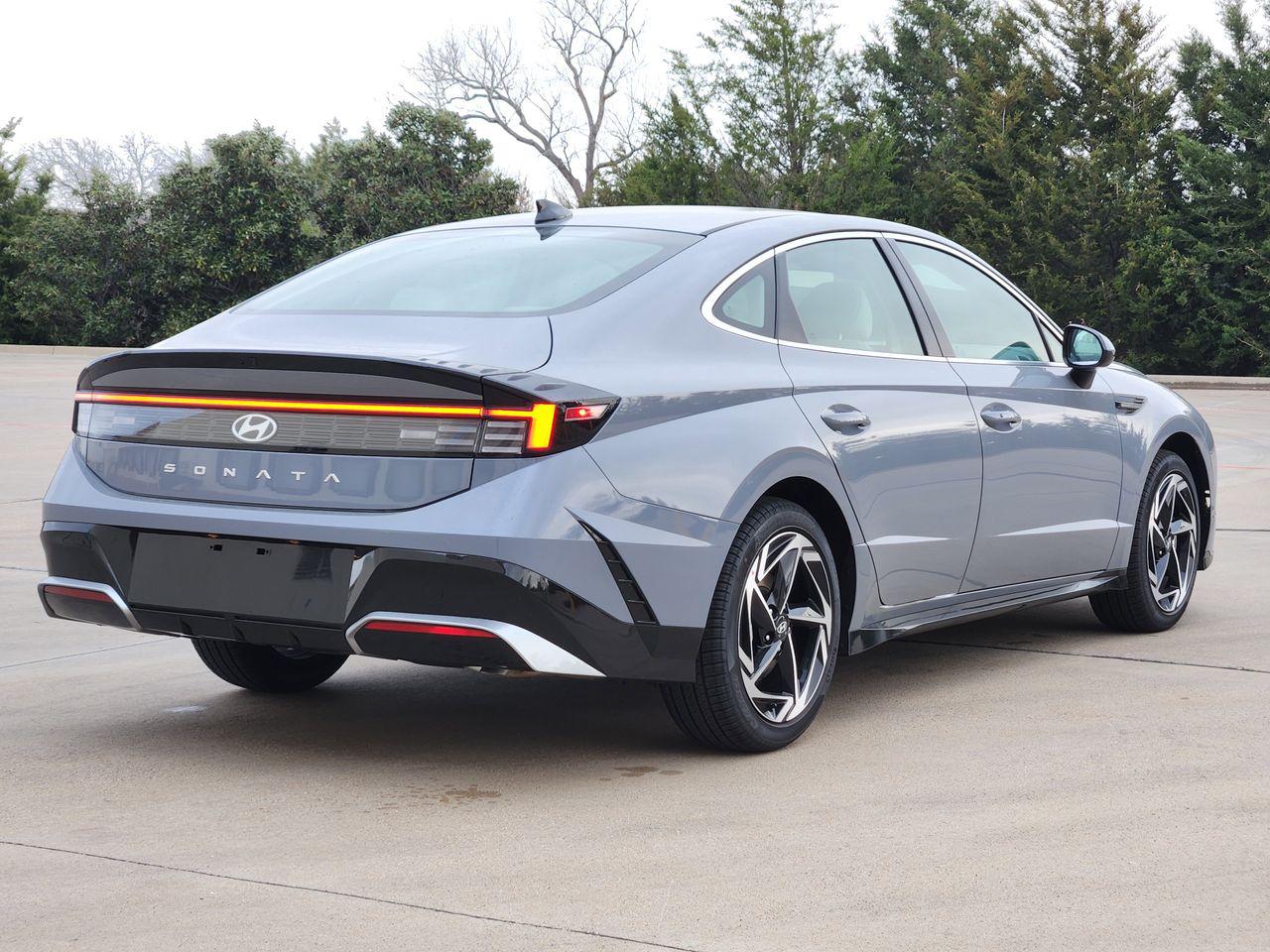 New 2026 NY9 Blue Hyundai SEL Sport image 4