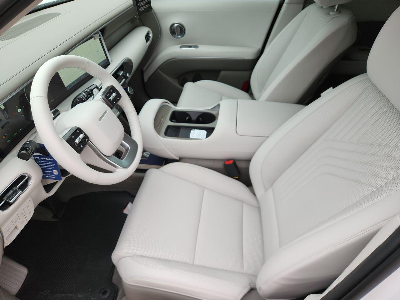 New 2026 Creamy White Pearl Hyundai Blue SEL 7P image 10