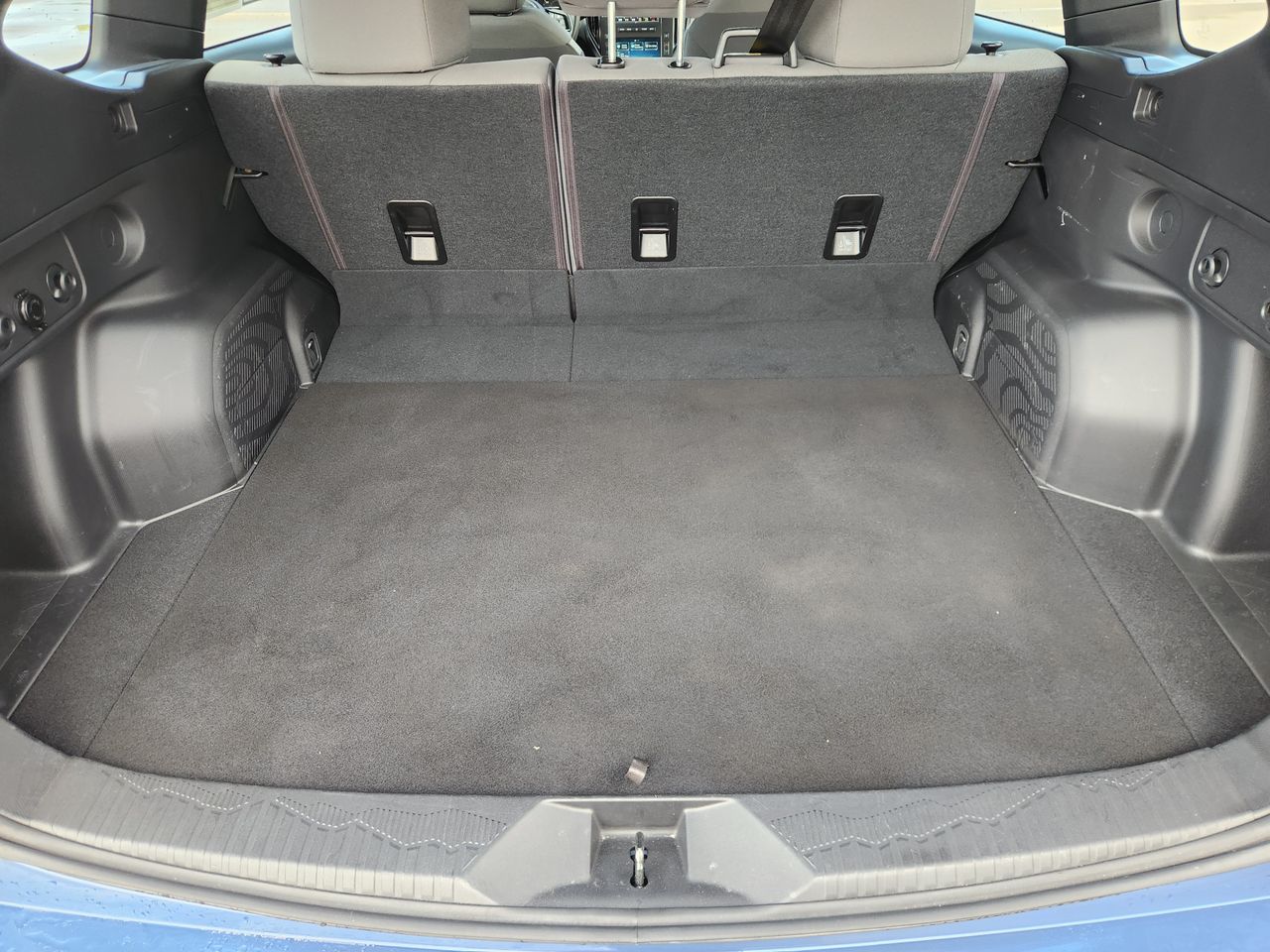 Used 2025 Horizon Blue Pearl Subaru Base image 30