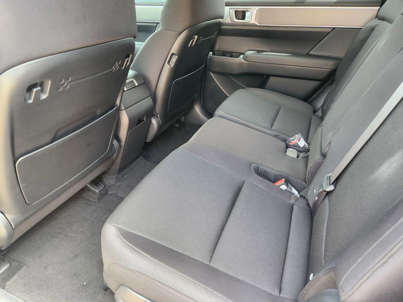 New 2026 R2T Silver Hyundai SE FWD image 27