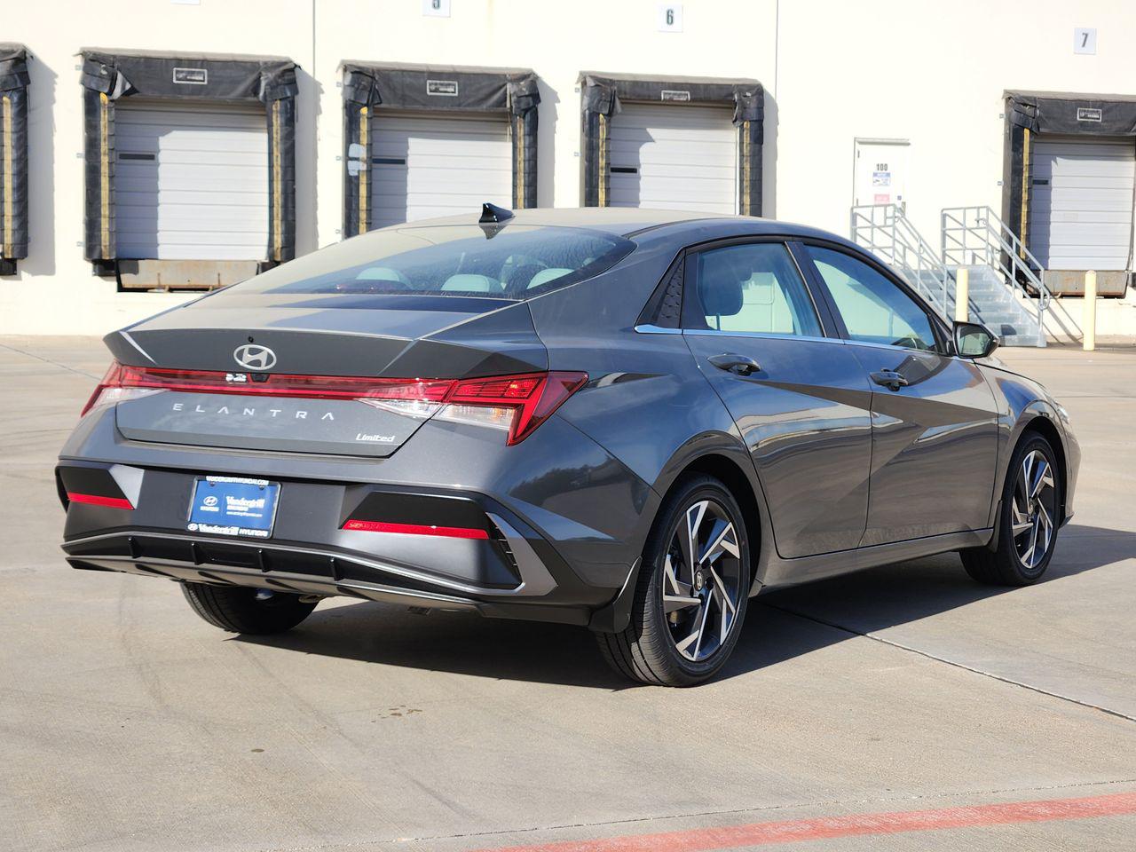 New 2026 PE2 Gray Hyundai Limited image 4