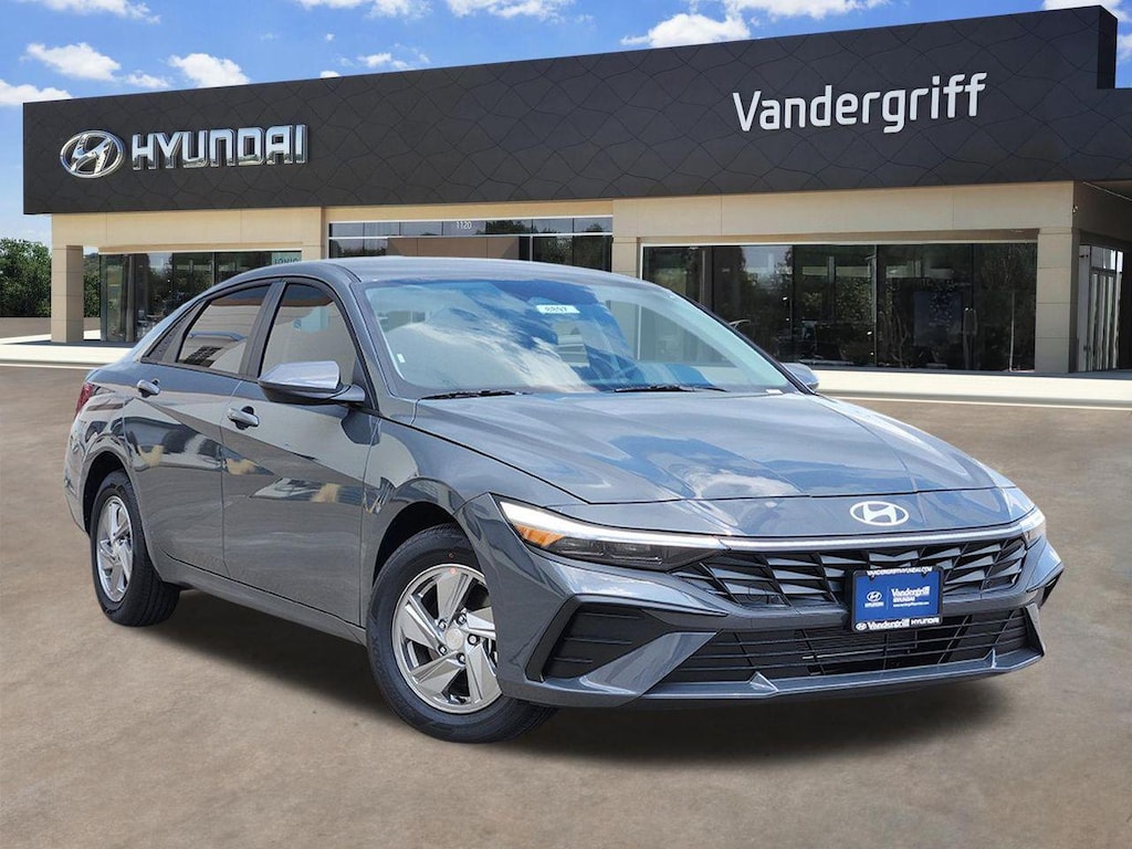 New 2026 Hyundai Elantra SE Sedan