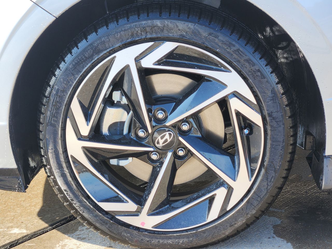 New 2026 T4A Silver Hyundai SEL Sport image 7