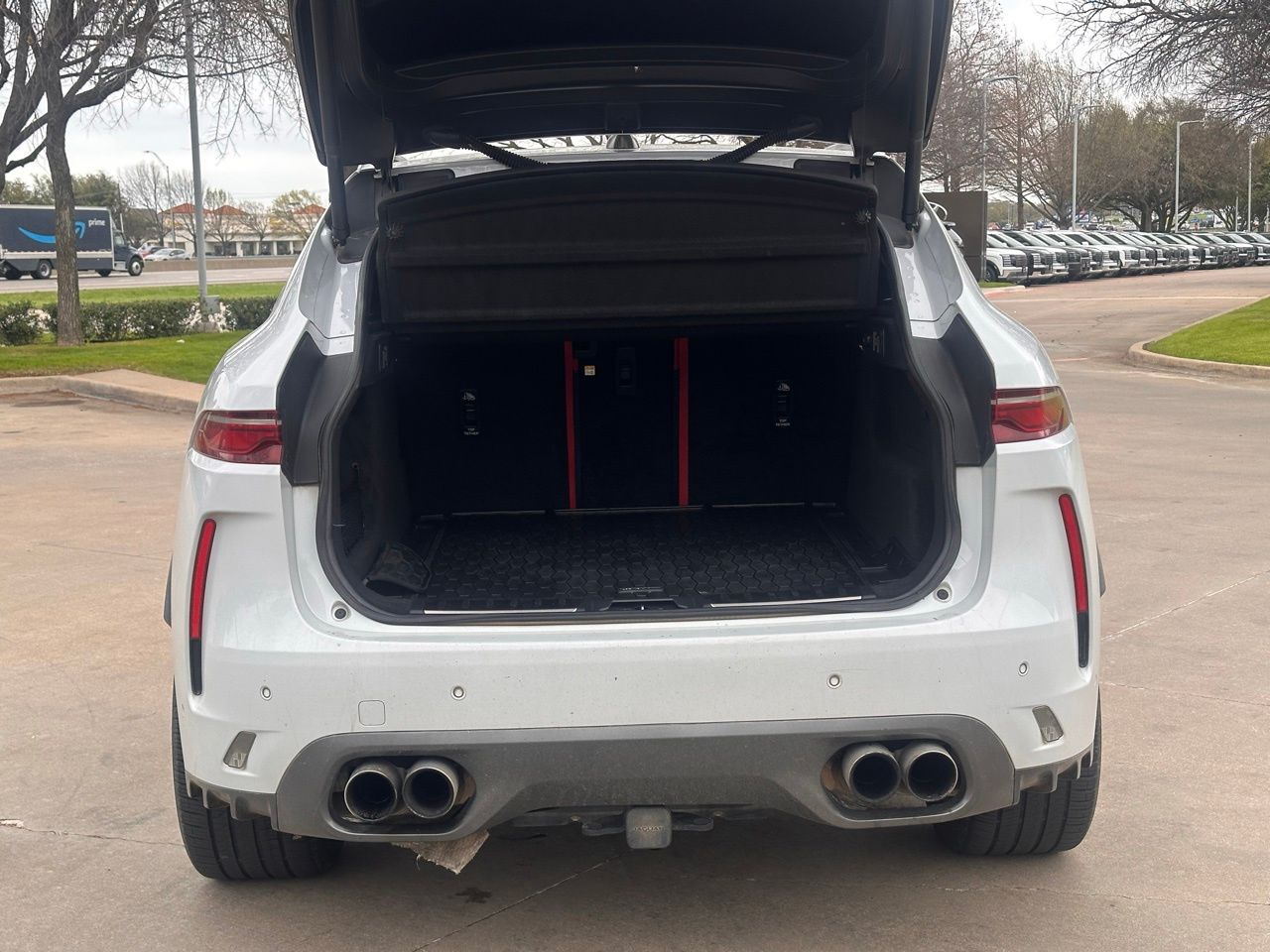 Used 2021 Fuji White Jaguar SVR image 12