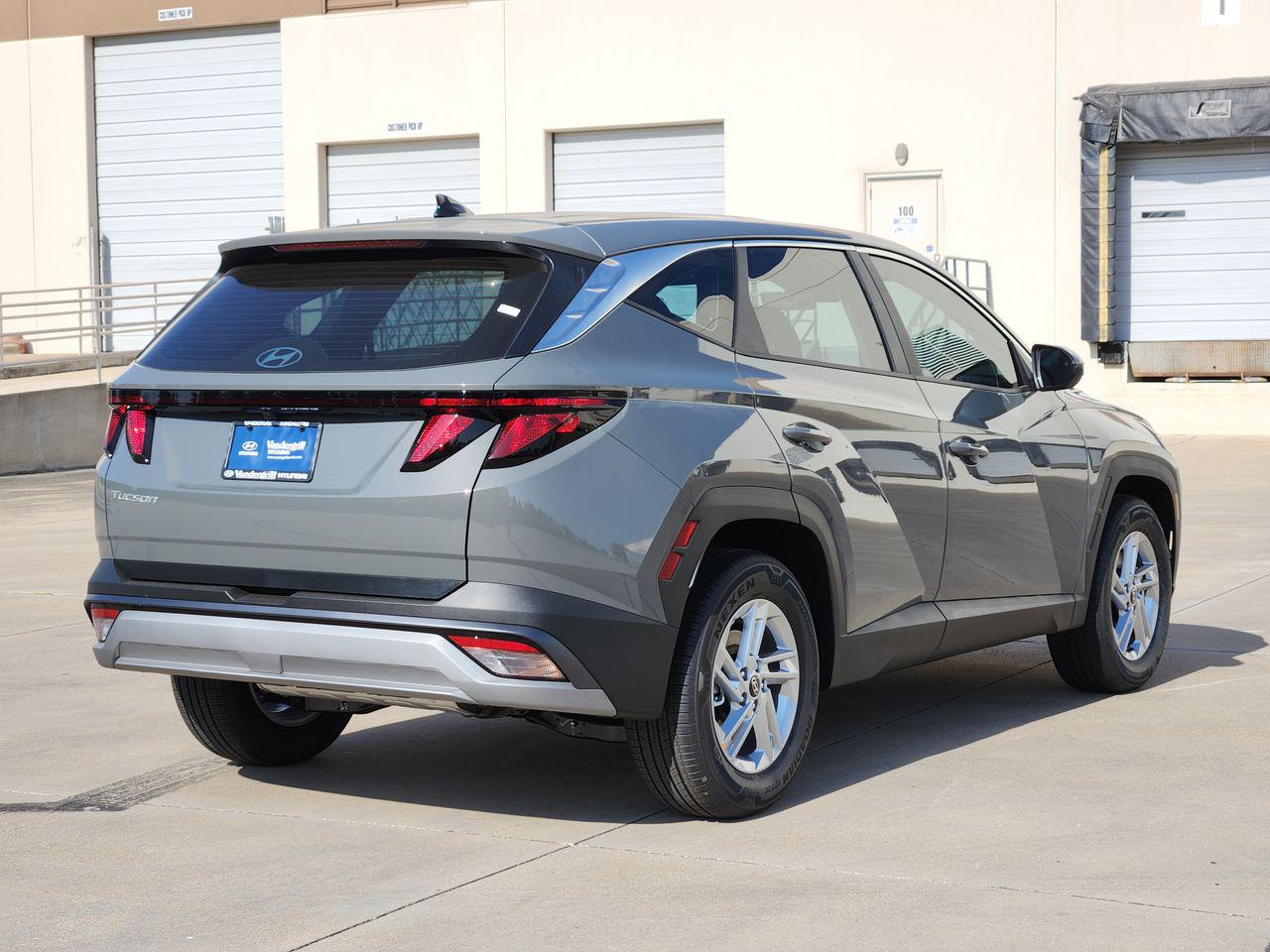 New 2026 Hampton Gray Hyundai SE FWD image 4